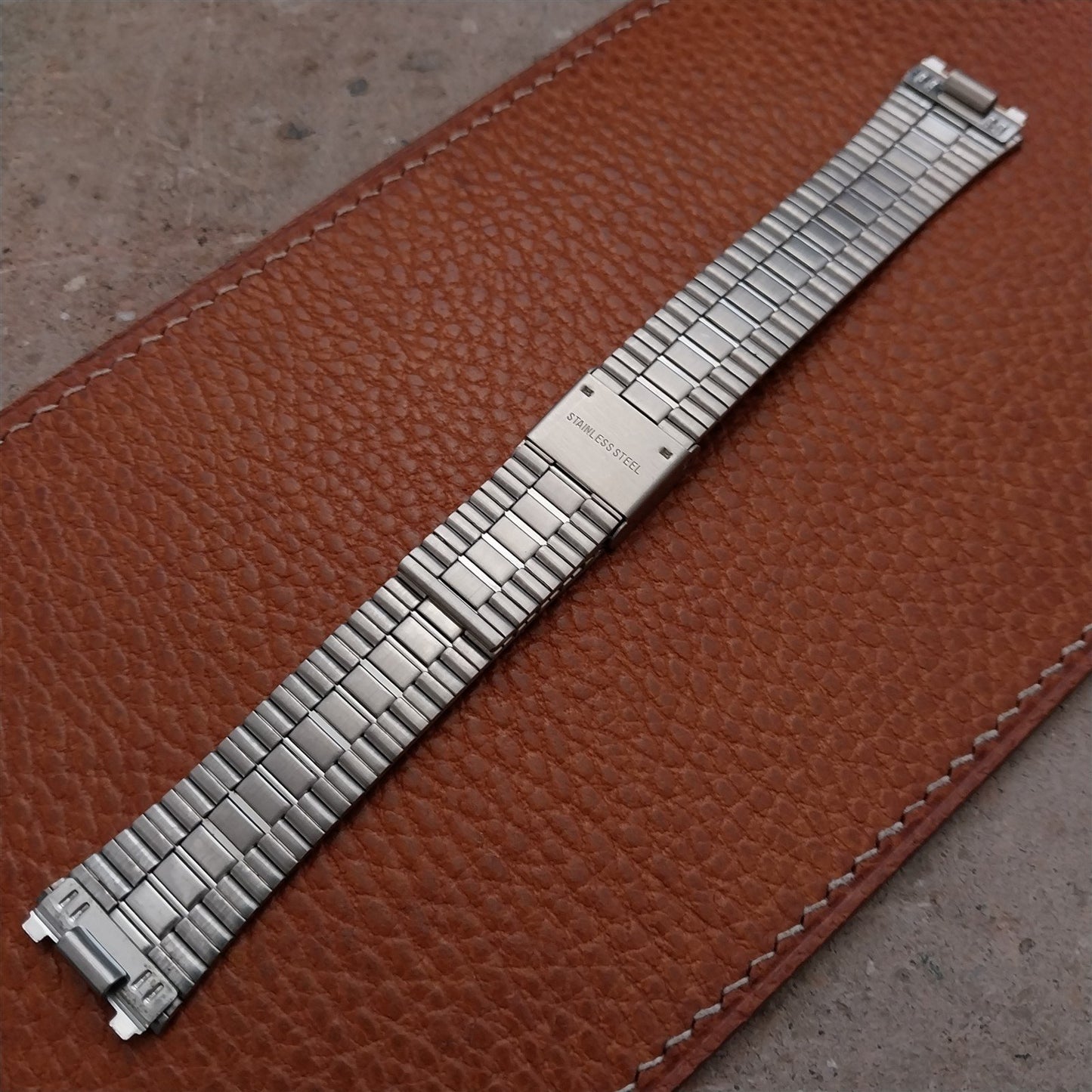 17mm Special Fit Flared Stainless & Gold-Tone nos Vintage Watch Band