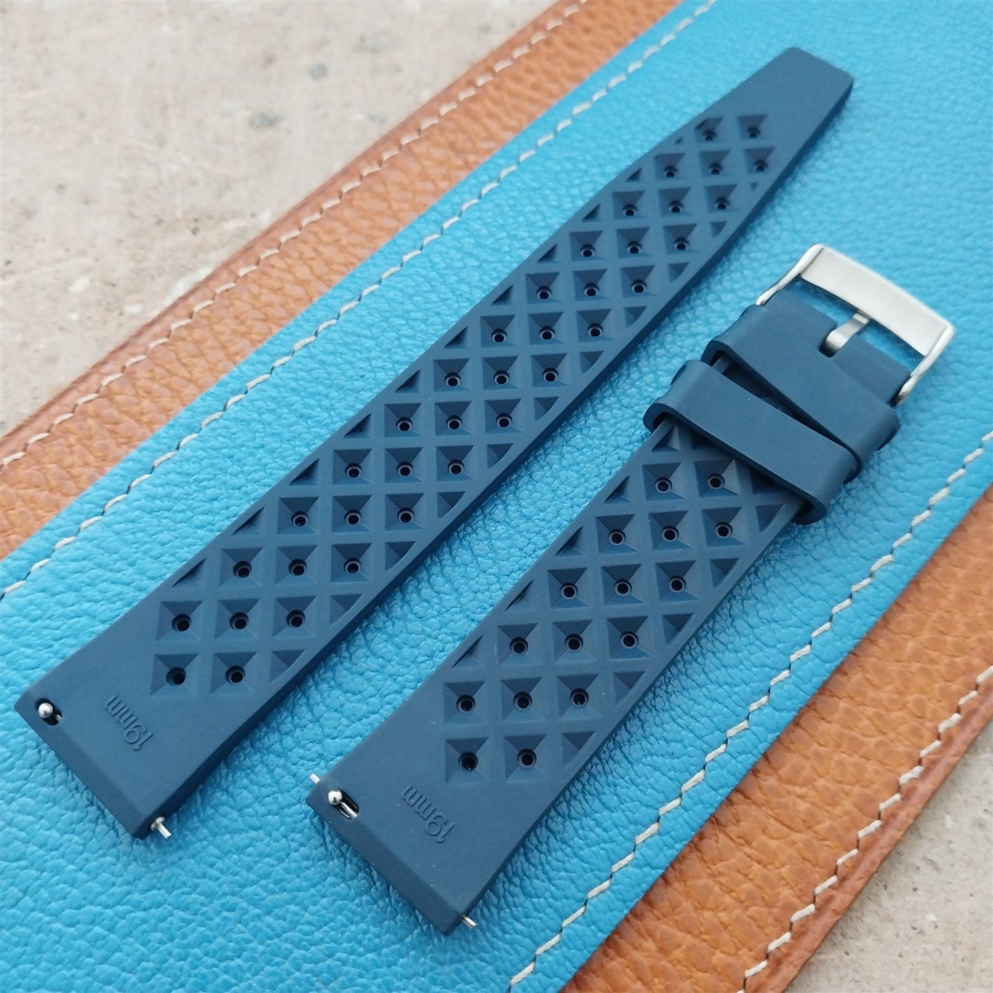 19mm FKM Rubber Blue Classic Divers Watch Strap