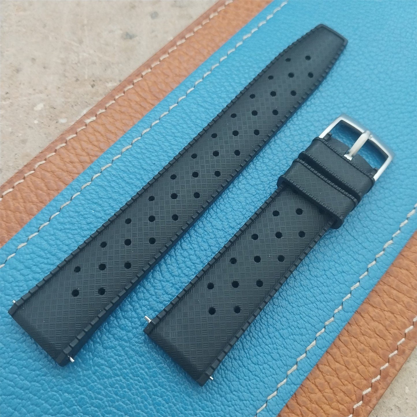18mm FKM Tropical Black Tapered Divers Watch Strap