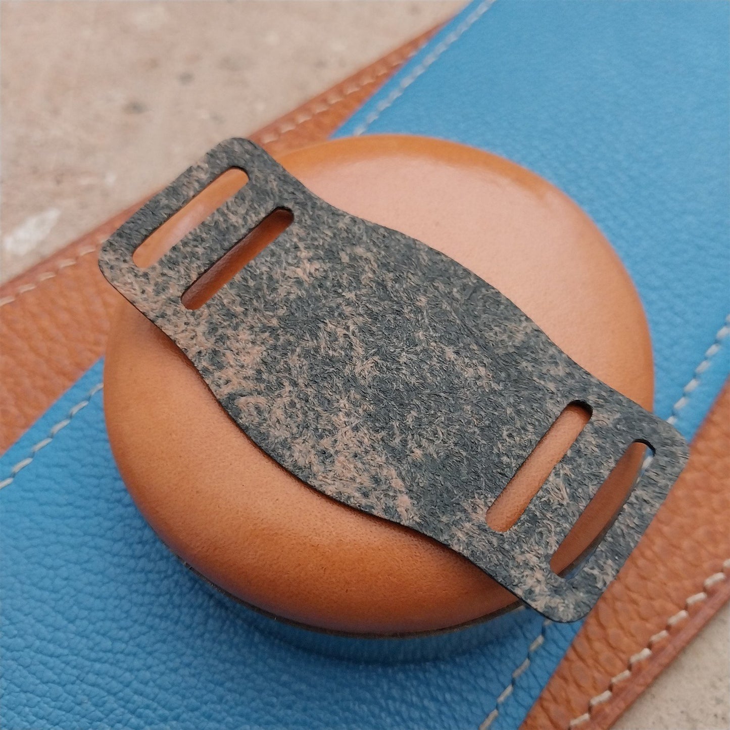 18mm Vintage Style Veg-Tanned Pebbled Leather Bund Pad for Watch Strap