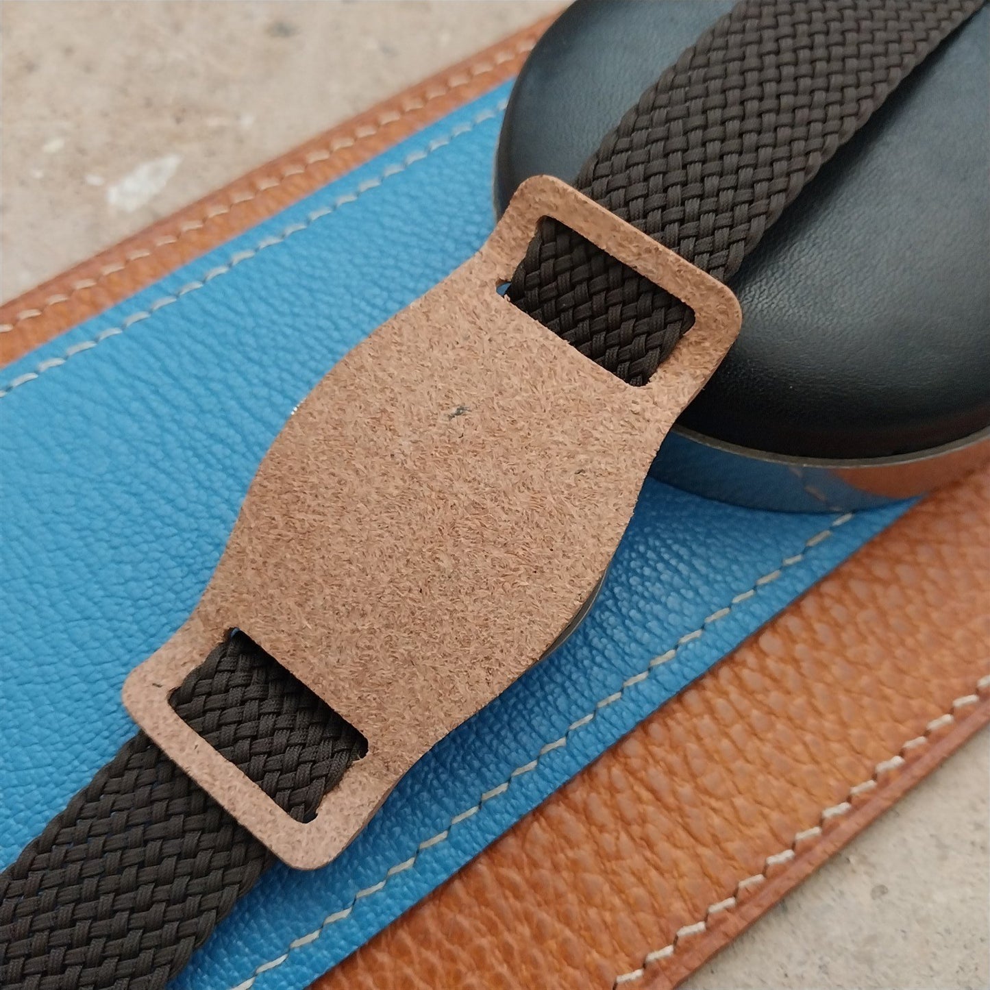 18mm Vintage Style Brown Bridle Leather Bund Pad