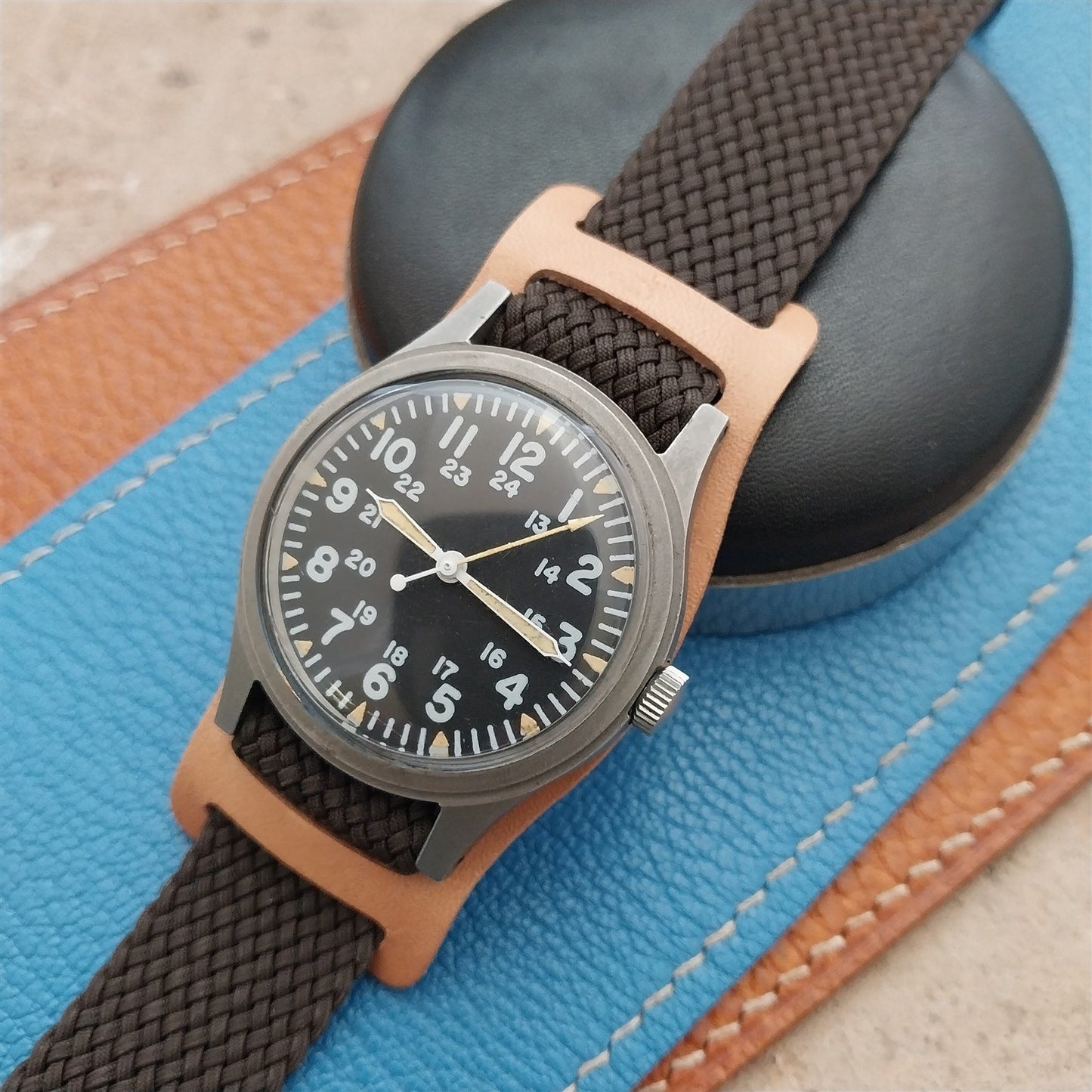 18mm Vintage Style Natural Saddle Leather Bund Pad