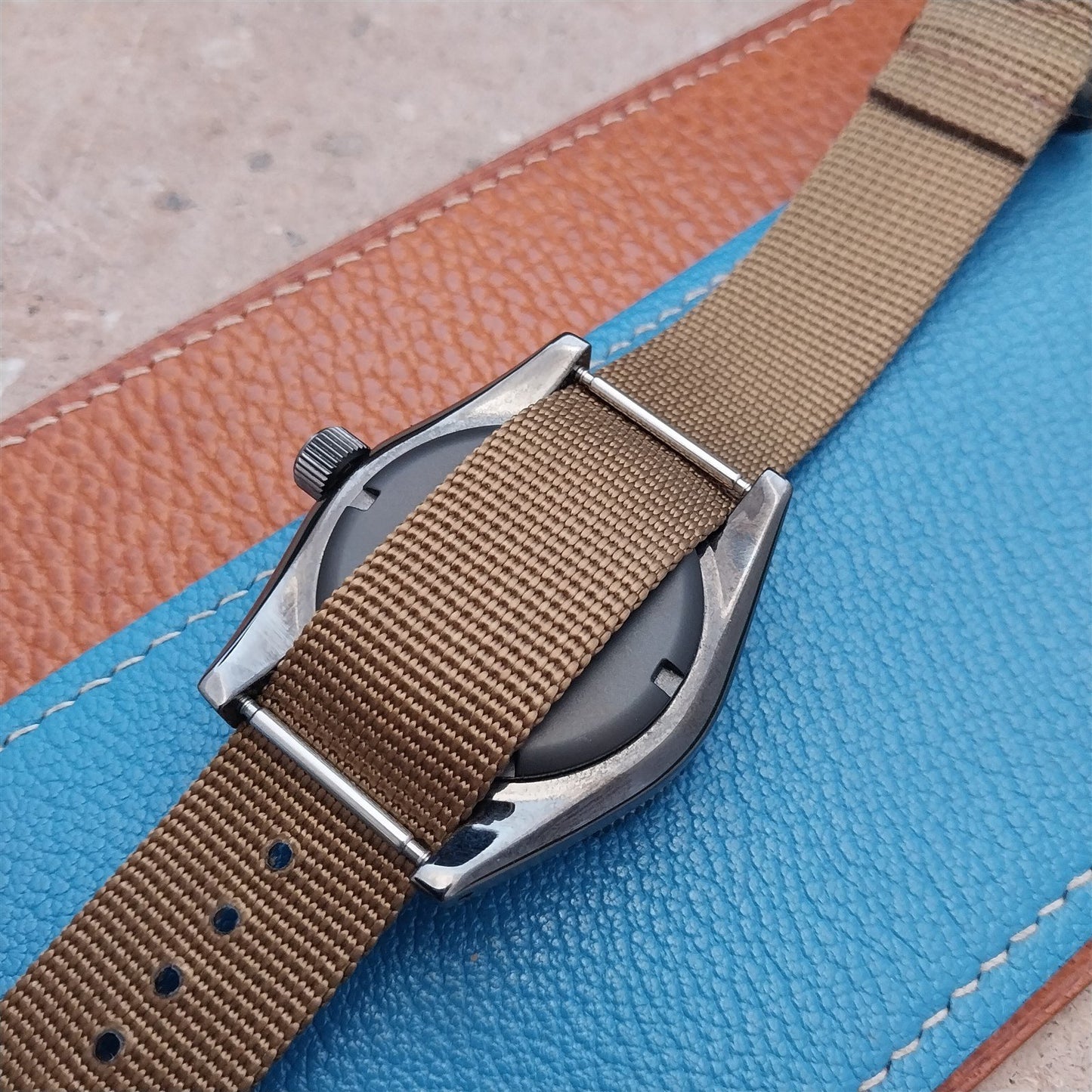 20mm Desert Sand Maratac Zulu Watch Strap & Black Hardware