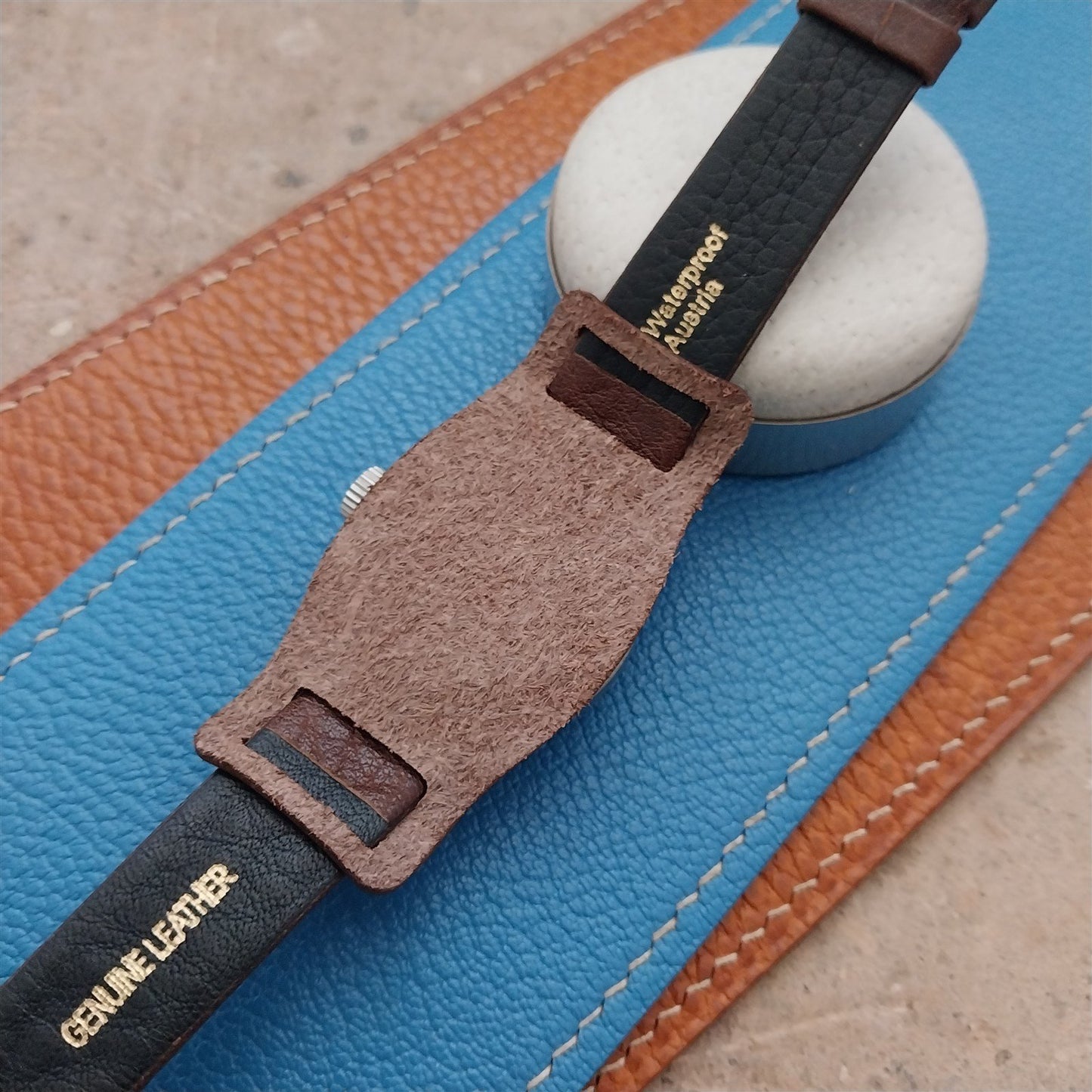 16mm Vintage Style Brown Bridle Leather Bund Pad