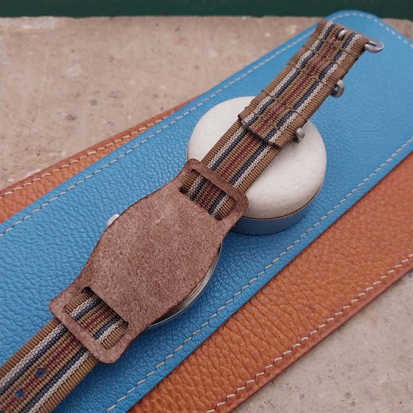 17mm 18mm Vintage Style Brown Bridle Leather Bund Pad