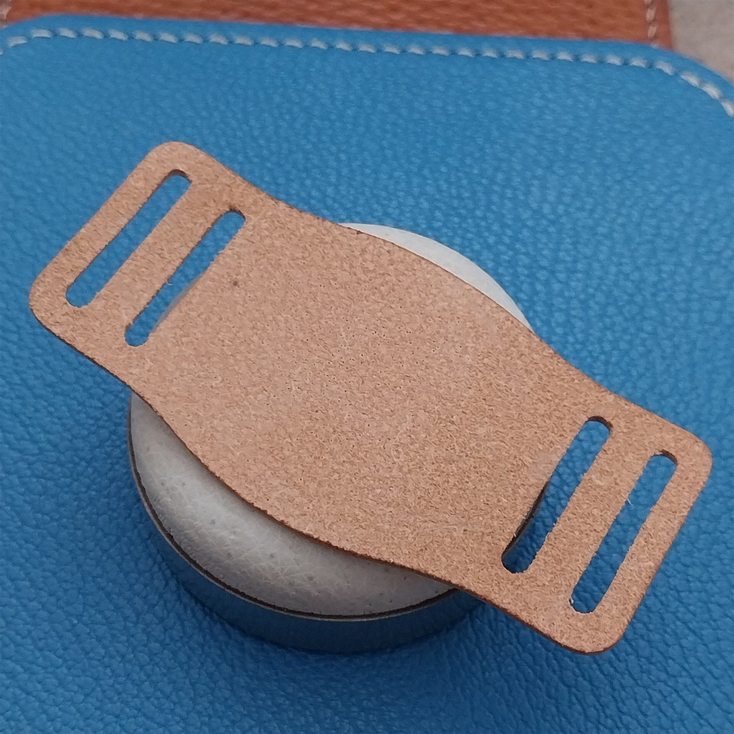 USA Made Natural Italian Veg-Tan Leather 20mm Vintage Style Bund Pad