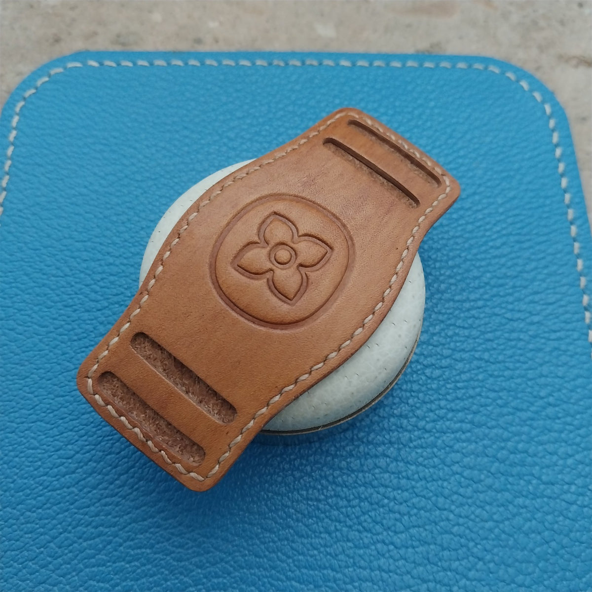 Kakishibu Saddle Leather 18mm 19mm 20mm Vintage Style Bund Pad