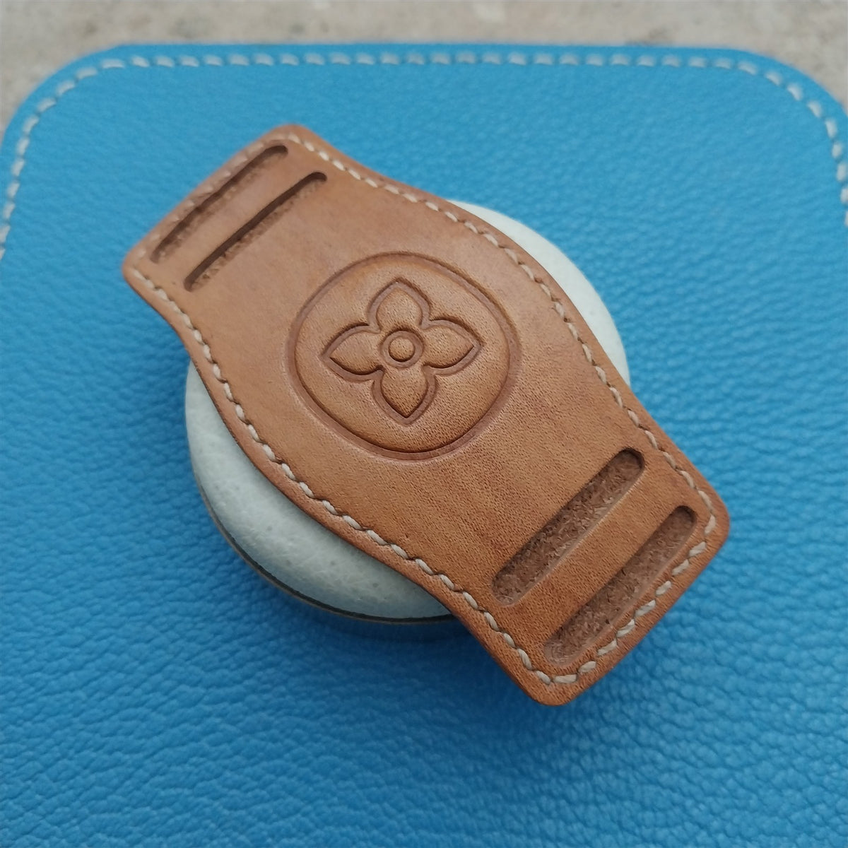 Kakishibu Saddle Leather 18mm 19mm 20mm Vintage Style Bund Pad