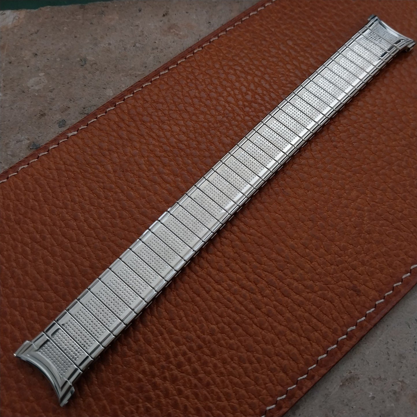 18mm 19mm Stainless Steel Long Expansion Speidel USA 1960s Vintage Watch Band
