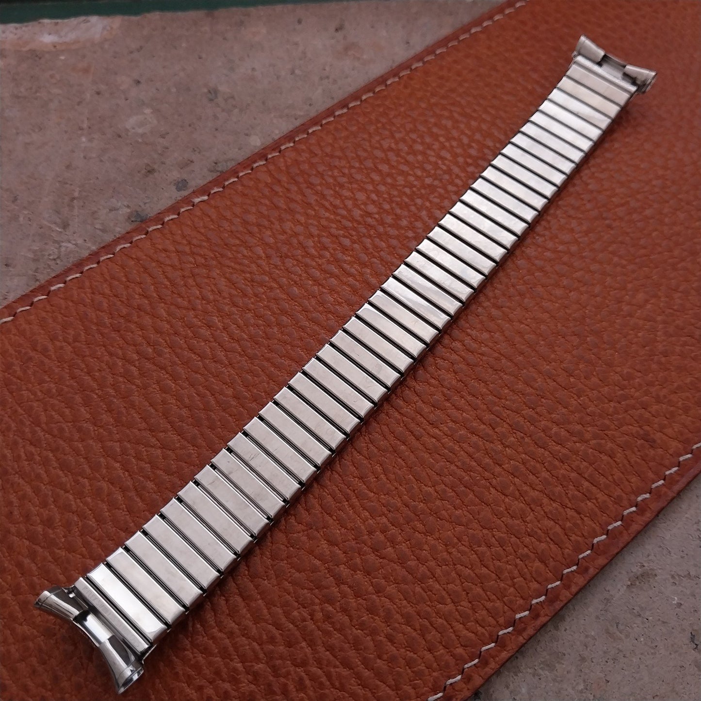 18mm 19mm Stainless Steel Long Expansion Speidel USA 1960s Vintage Watch Band