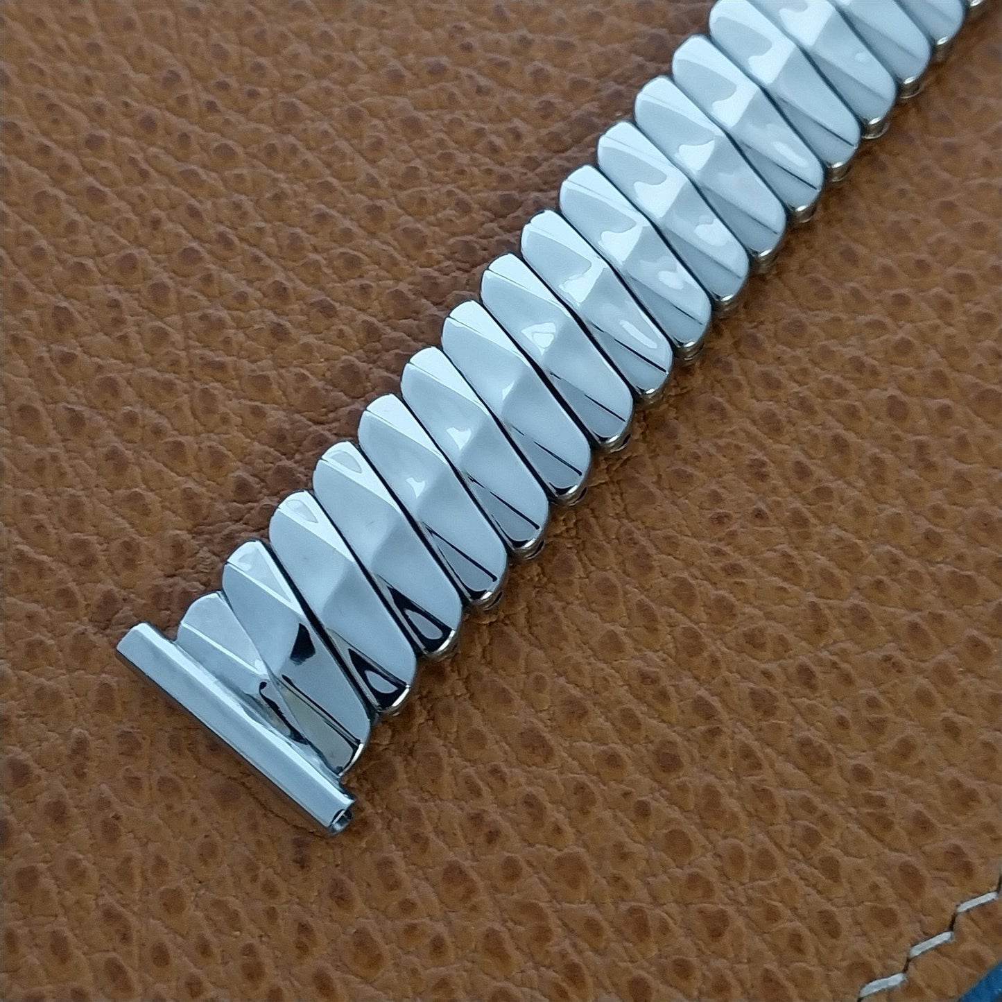 18mm 19mm 1950s Stainless Steel Expansion Bellavance USA nos Vintage Watch Band