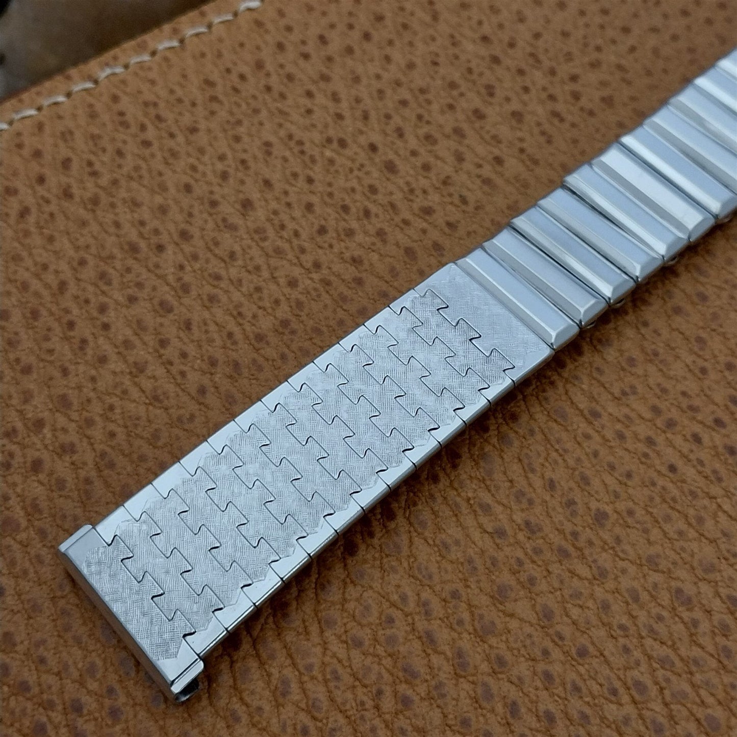 19mm 18mm 17mm Kreisler White Gold Filled nos Unused 1960s Vintage Watch Band