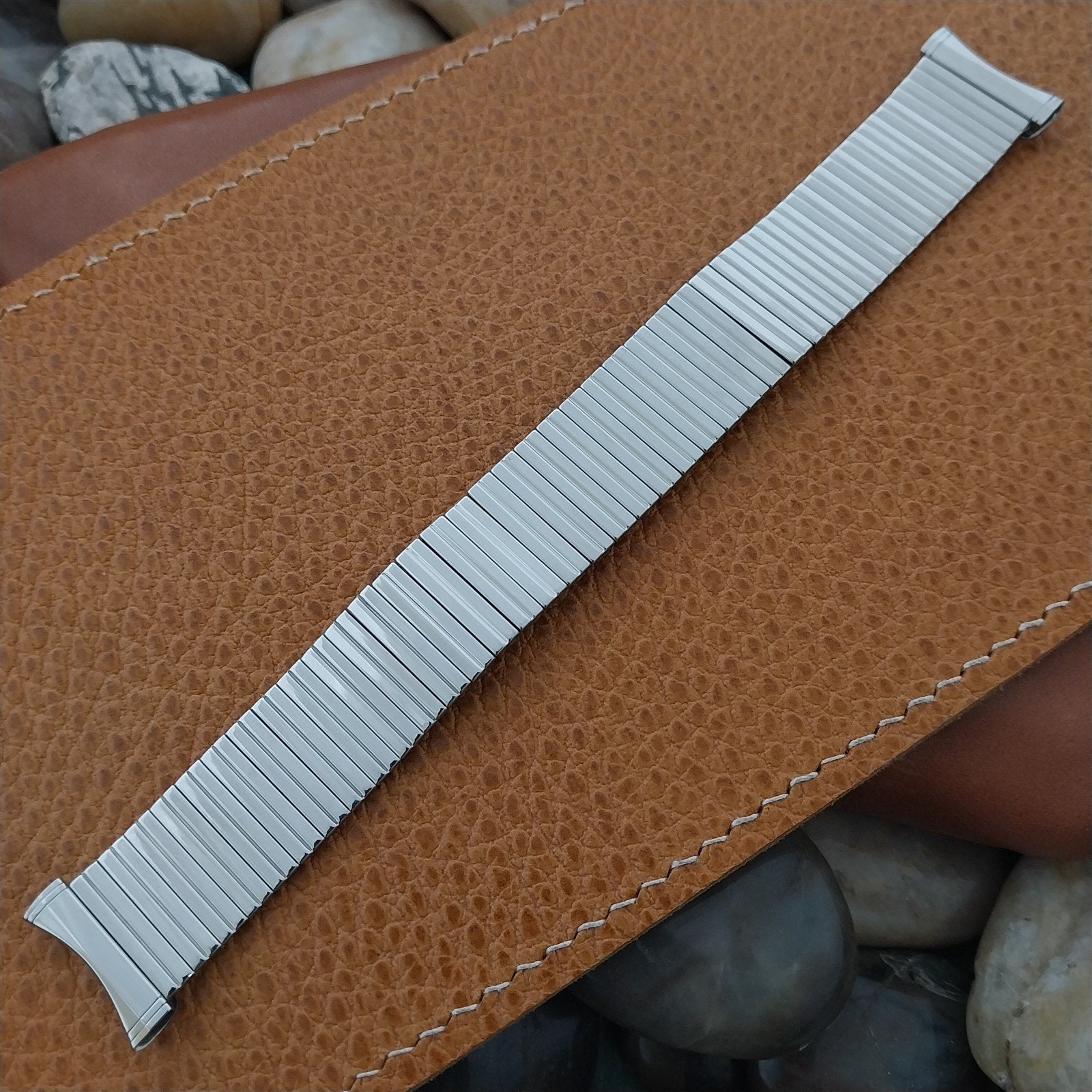 16mm 18mm 19mm Stainless Steel Unused 1960s Bellavance USA Vintage Watch Band