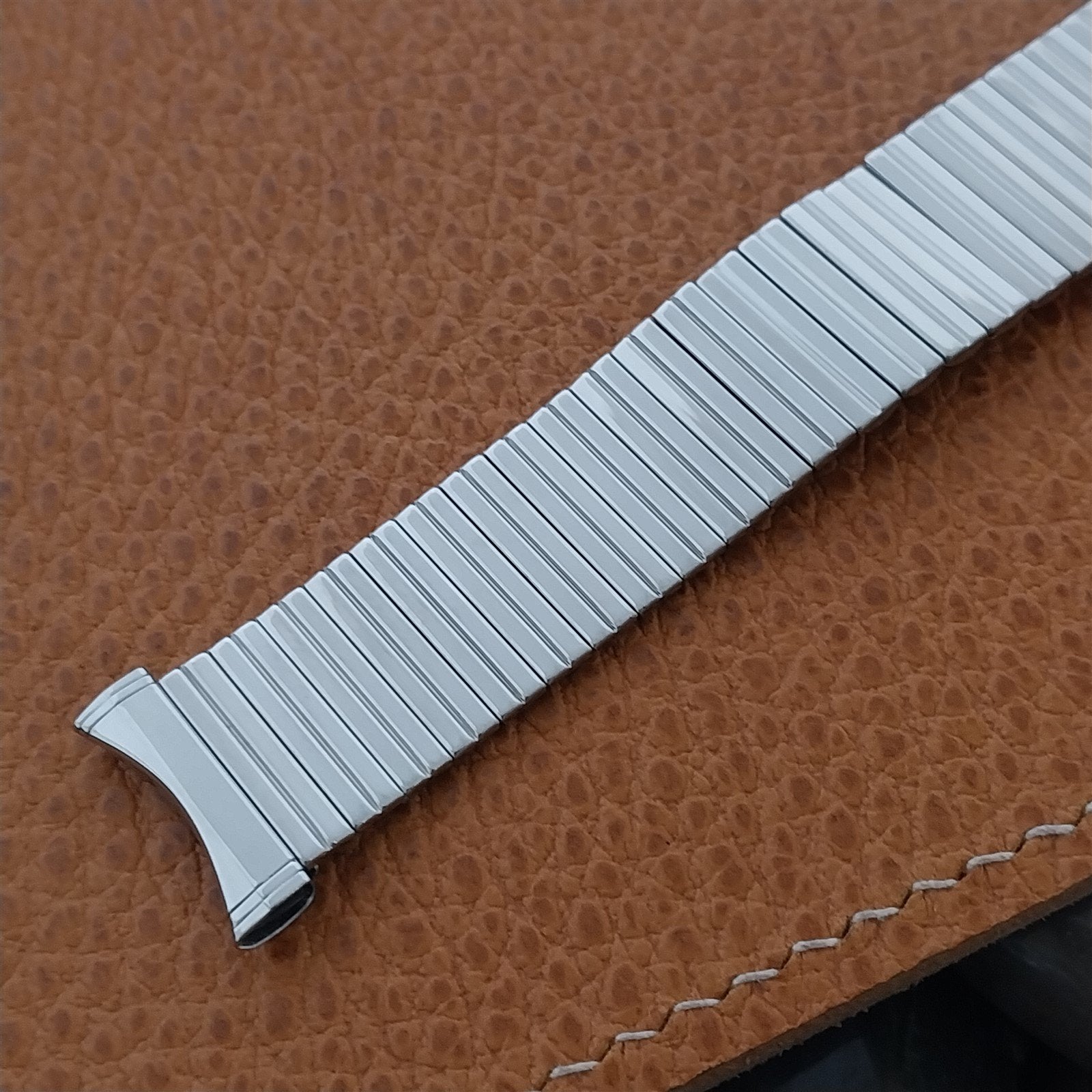 16mm 18mm 19mm Stainless Steel Unused 1960s Bellavance USA Vintage Watch Band