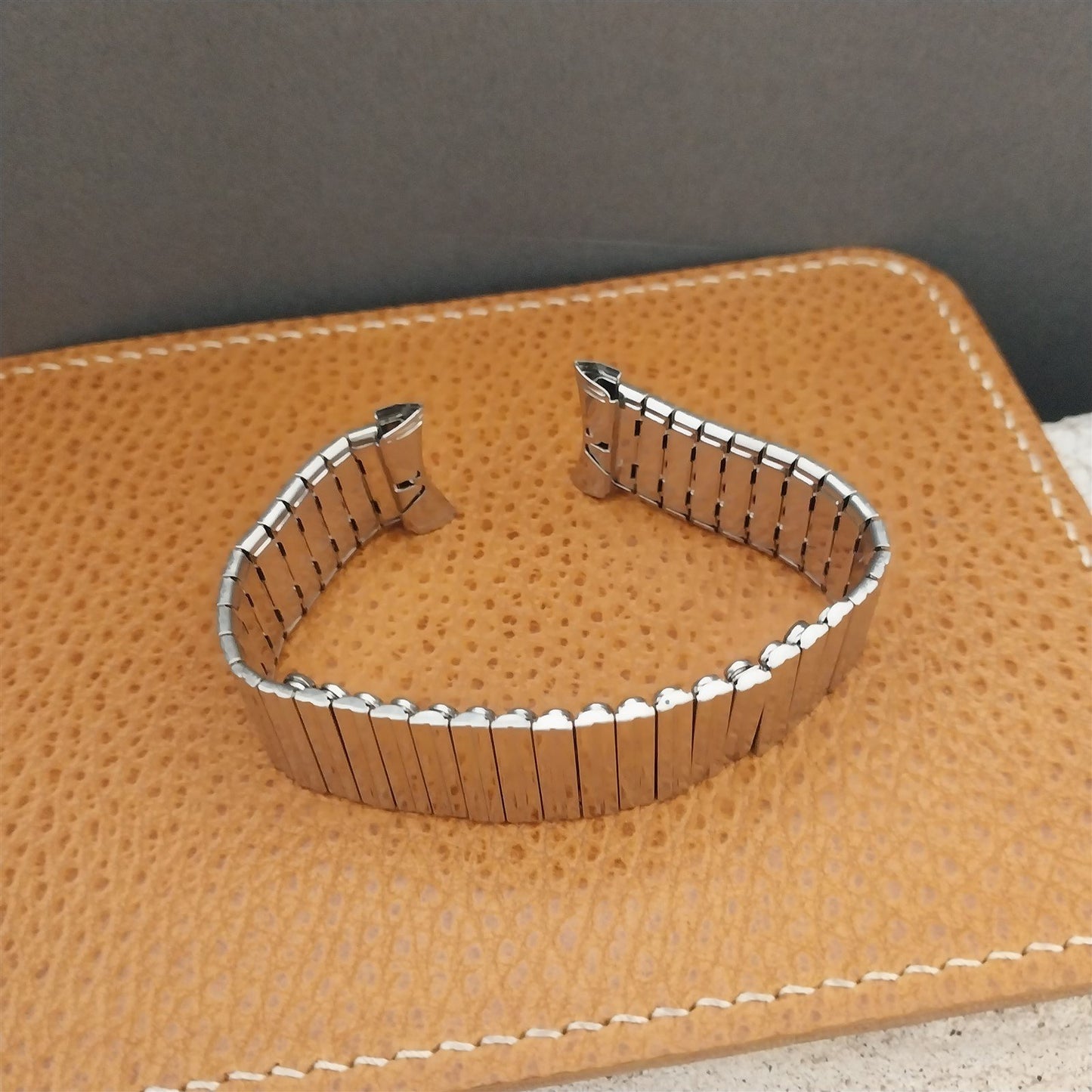 16mm 18mm 19mm Stainless Steel Unused 1960s Bellavance USA Vintage Watch Band