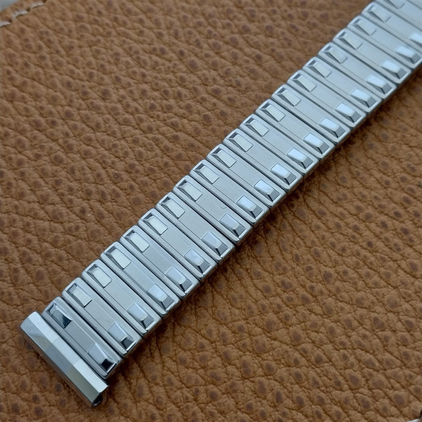 17.2mm 11/16" Kreisler USA 10k White Gold-Filled nos 1960s Vintage Watch Band