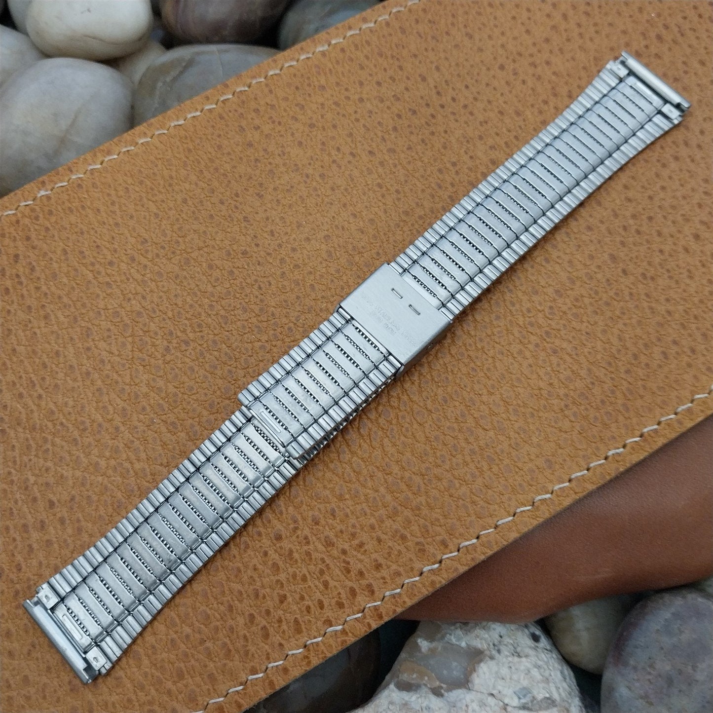 Vintage Flared 18mm Stainless Steel JB Champion Unused Classic Watch Band
