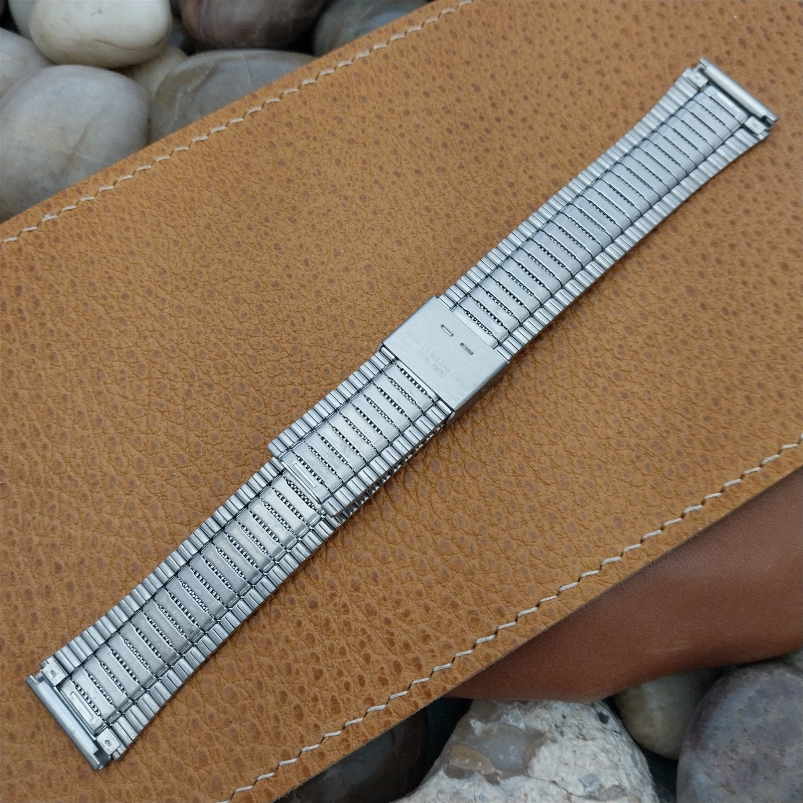 Vintage Flared 18mm Stainless Steel JB Champion Unused Classic Watch Band
