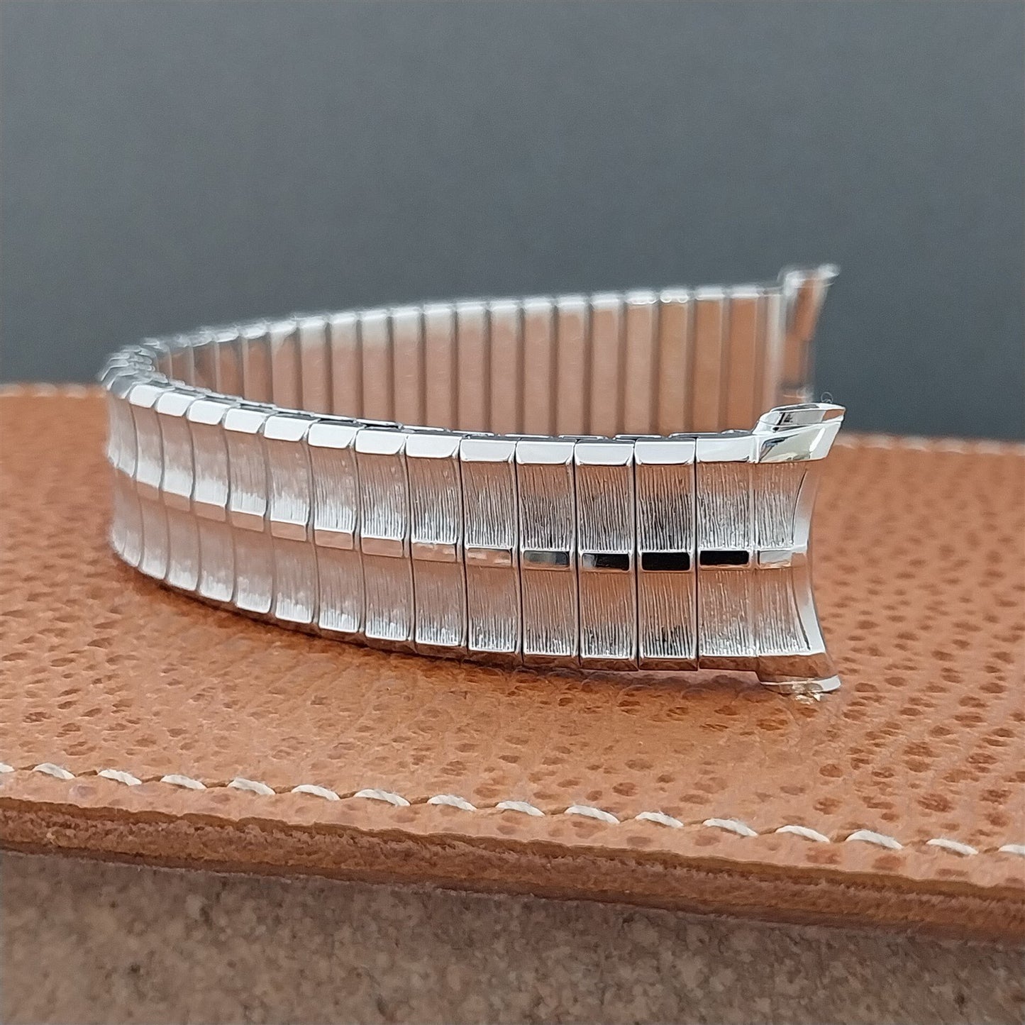 19mm 18mm 17mm White Gold-Filled Speidel High-Ridge nos 1960s Vintage Watch Band