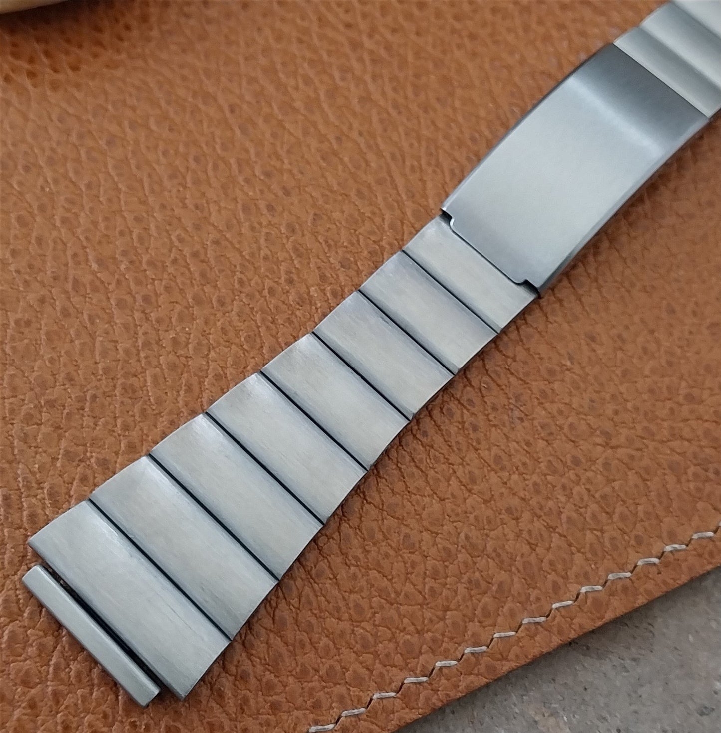 Vintage 19mm BEAR Stainless Steel Unused nos Classic 1970s Watch Band