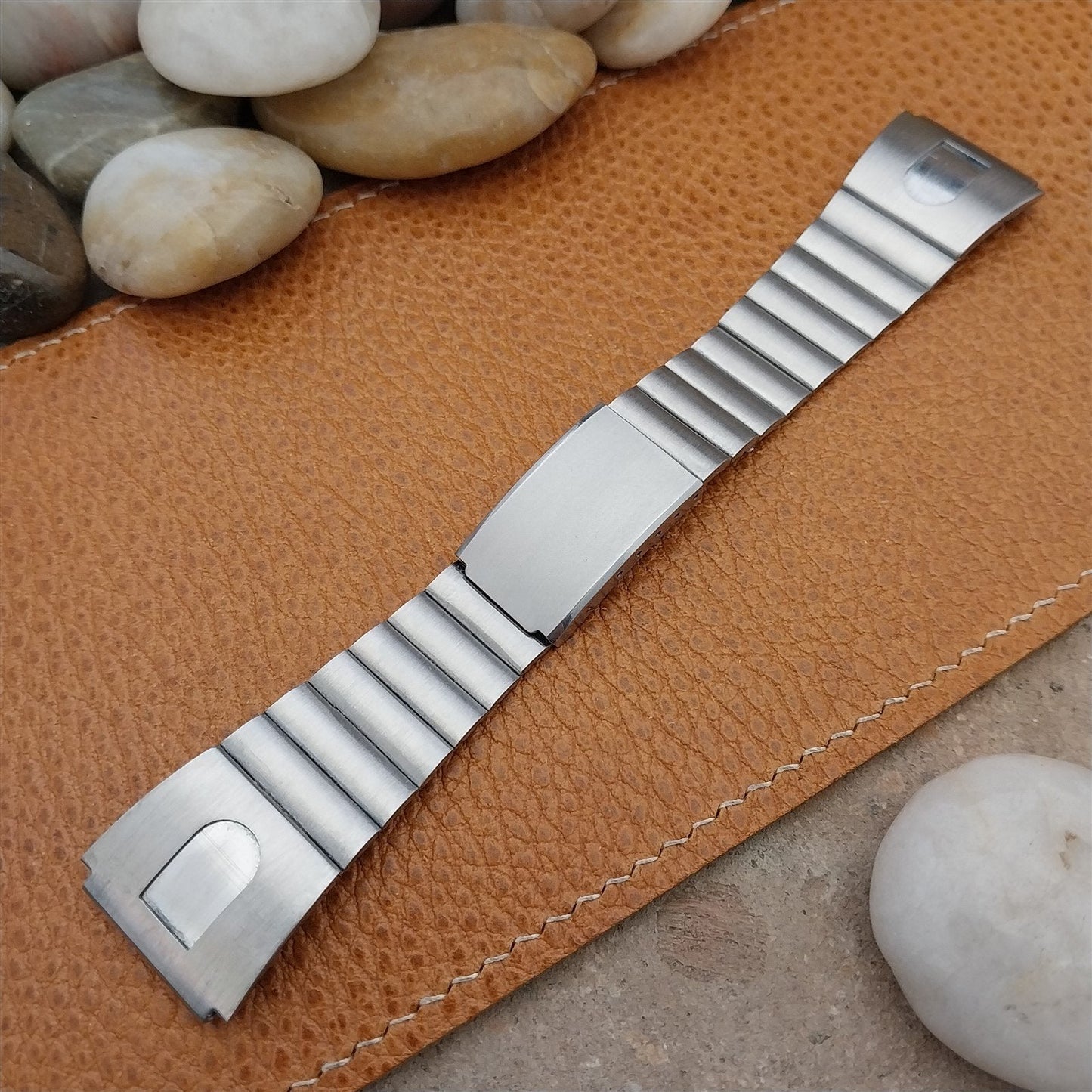 Vintage 20mm Brushed Stainless Steel Classic Flared 1970s nos Unused Watch Band