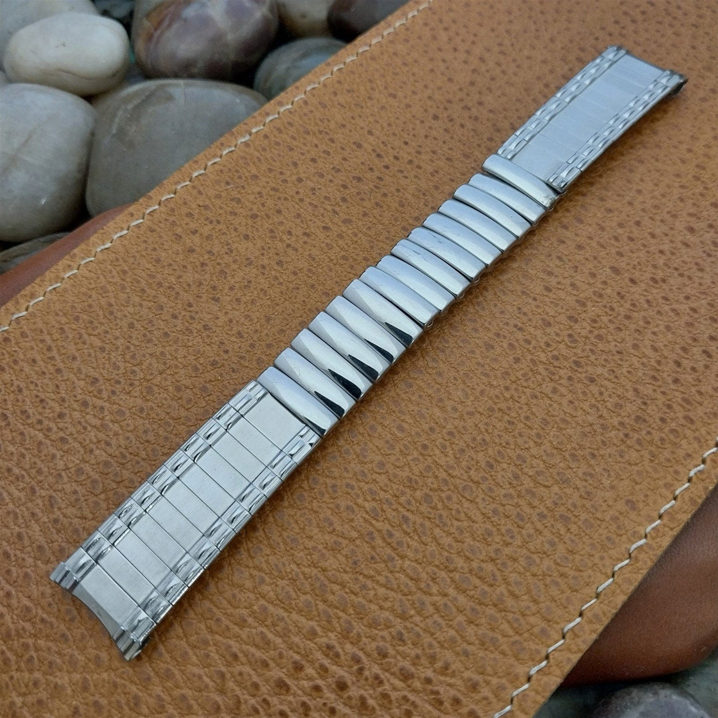 17.2mm 11/16" Stainless Steel Classic 1960s-1970s nos Unused Vintage Watch Band