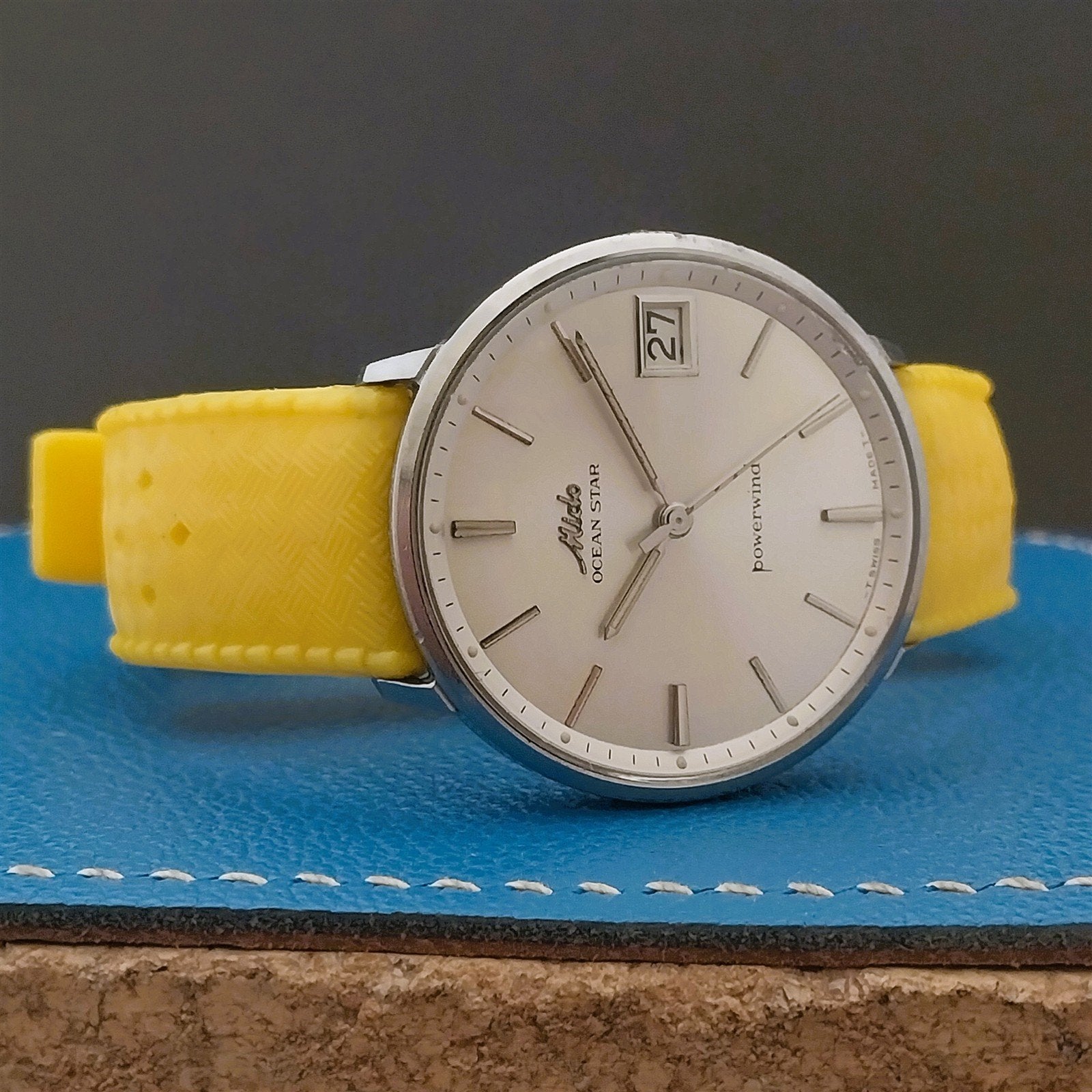 Vintage 18mm Yellow Tropical Skindiver Classic 1960s-1970s nos Unused Watch Band