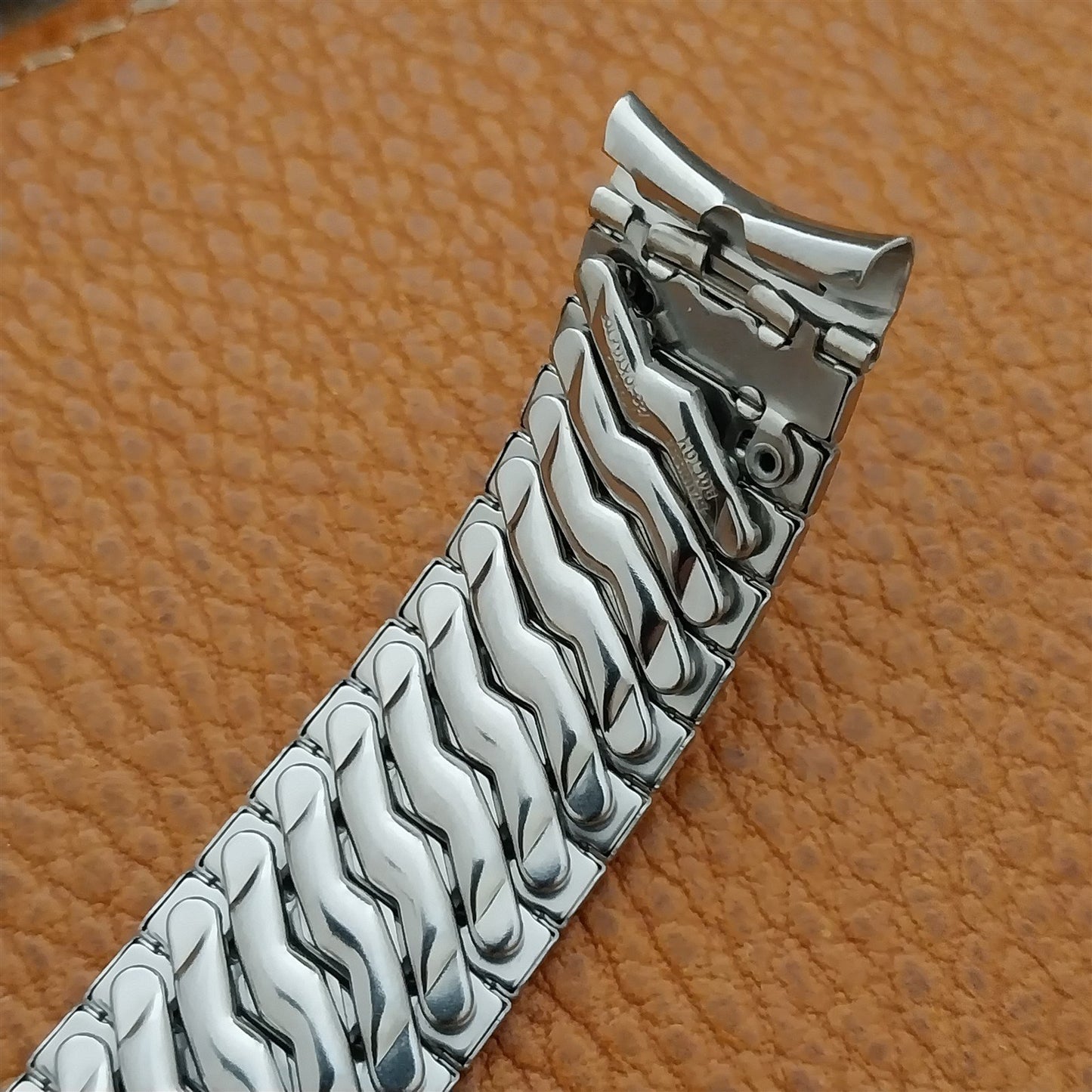 17.2mm 10k White Gold-Filled Classic Kreisler USA nos Vintage Watch Band