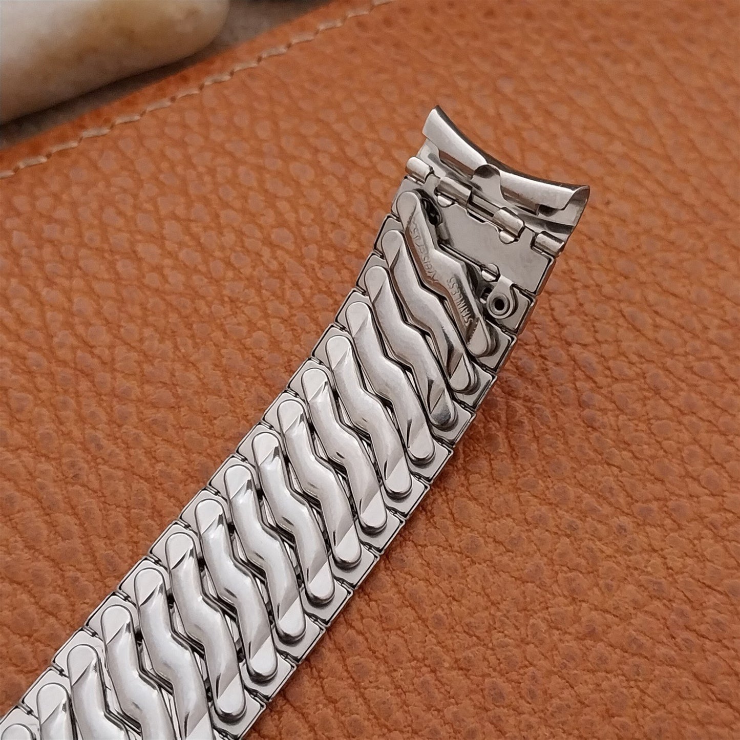 17.2mm 10k White Gold-Filled Classic Kreisler USA nos Vintage Watch Band