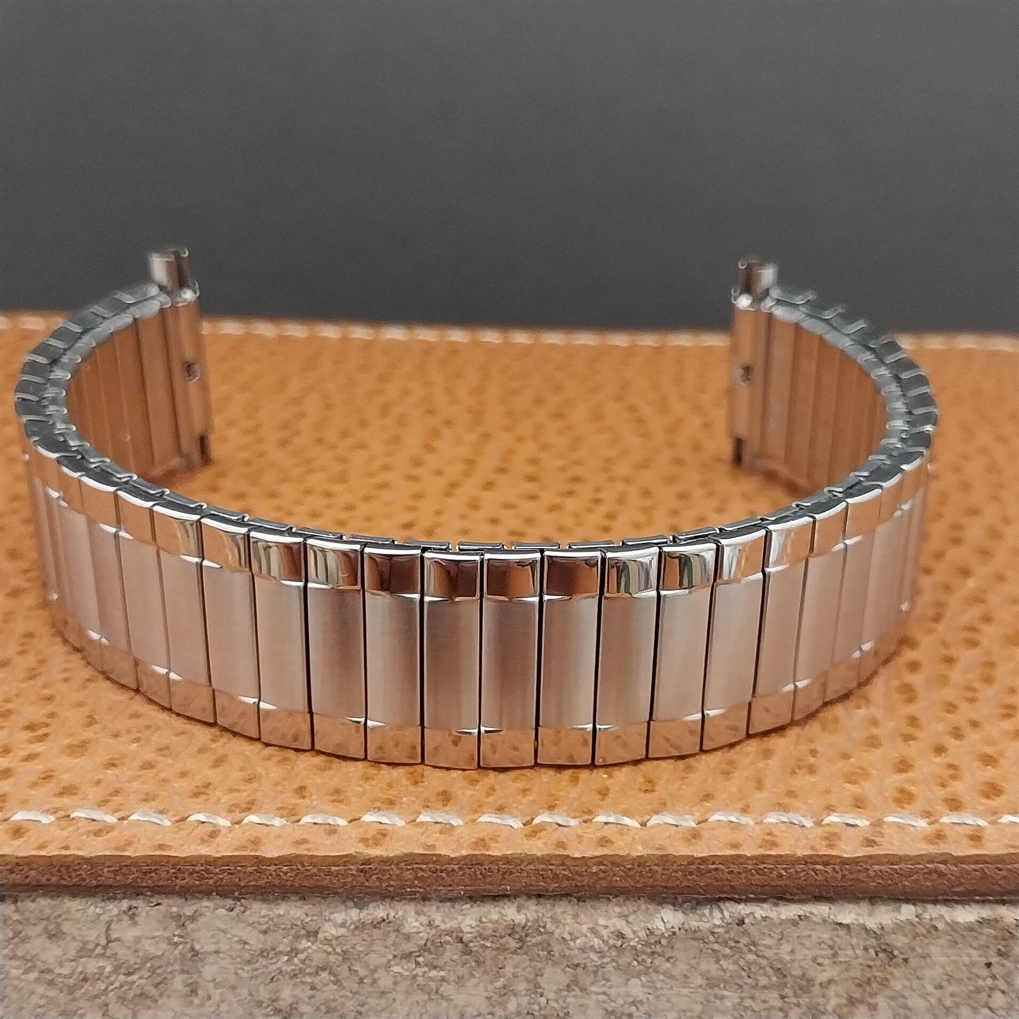 20mm 22mm Stainless Steel Long Expansion Speidel USA 1970s Vintage Watch Band
