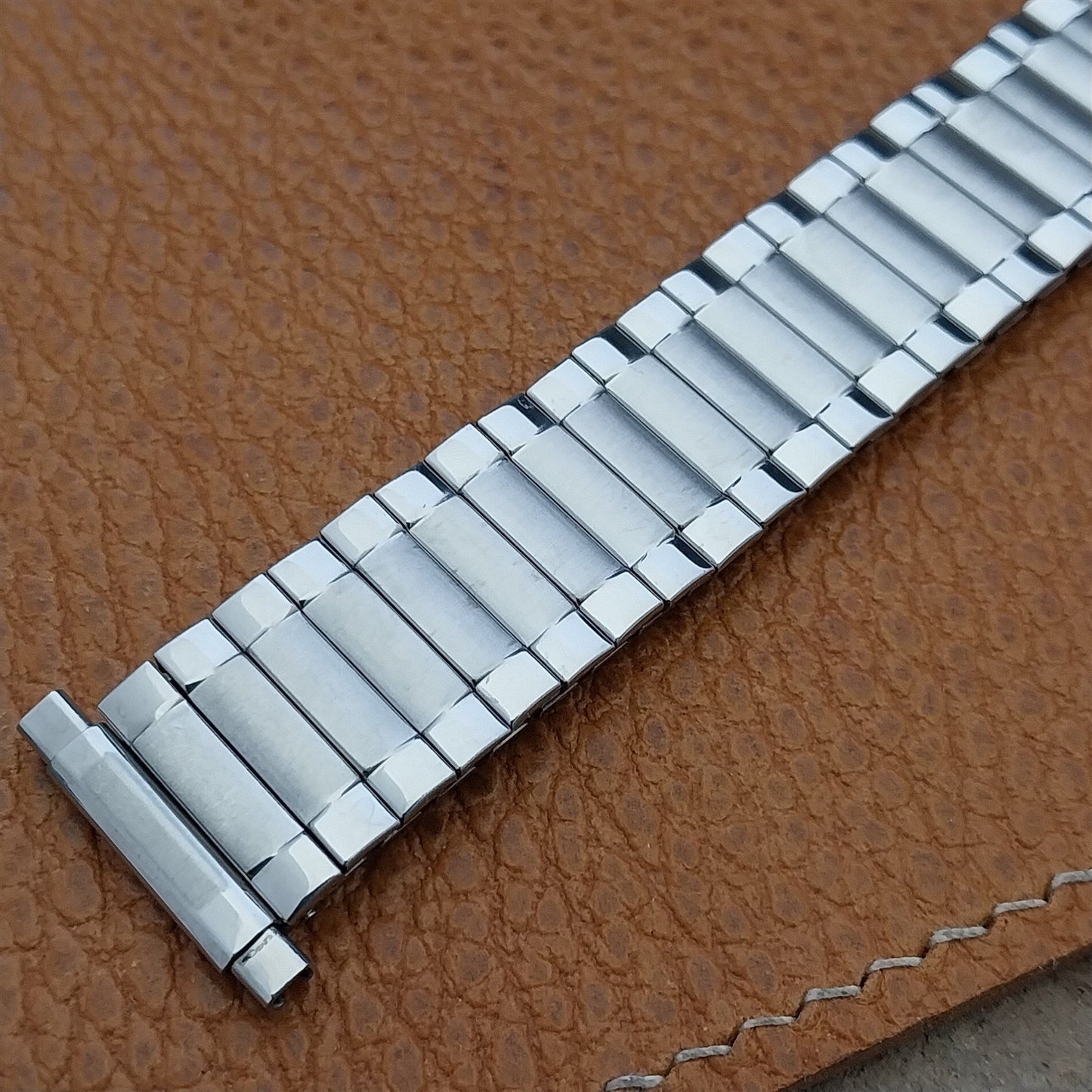 20mm 22mm Stainless Steel Long Expansion Speidel USA 1970s Vintage Watch Band