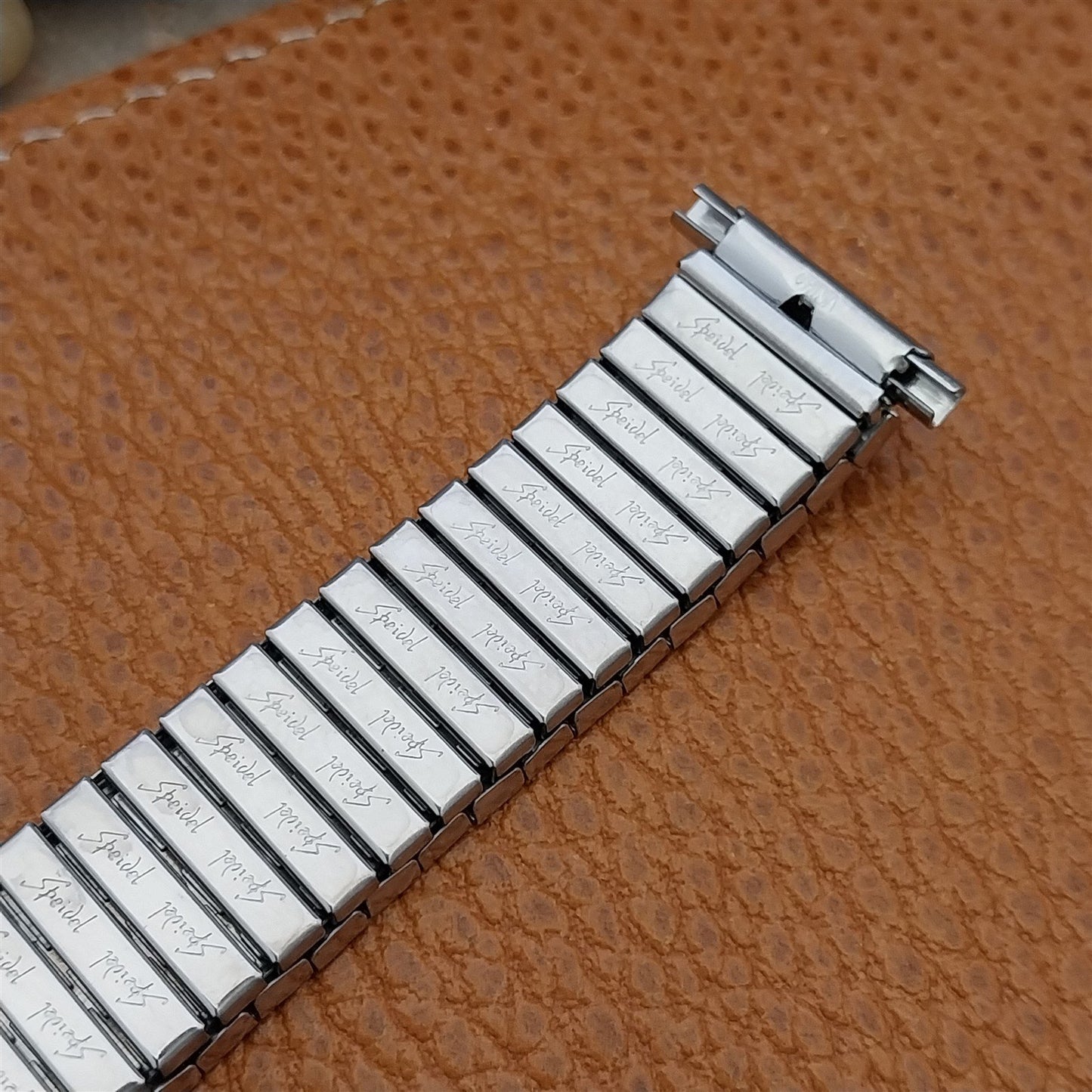 20mm 22mm Stainless Steel Long Expansion Speidel USA 1970s Vintage Watch Band