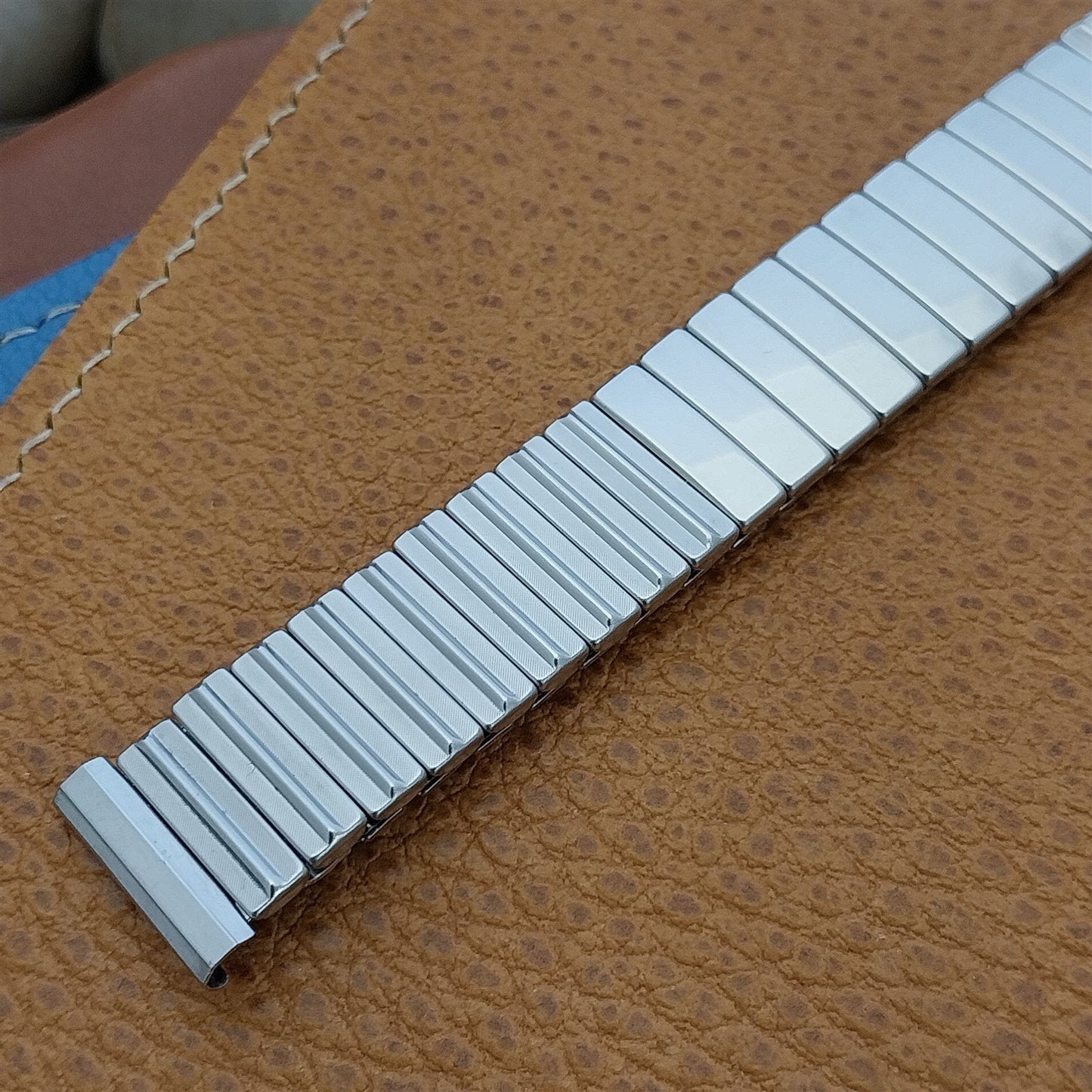 11/16" Duchess USA 17.2mm Stainless Steel nos 1960s Vintage Watch Band