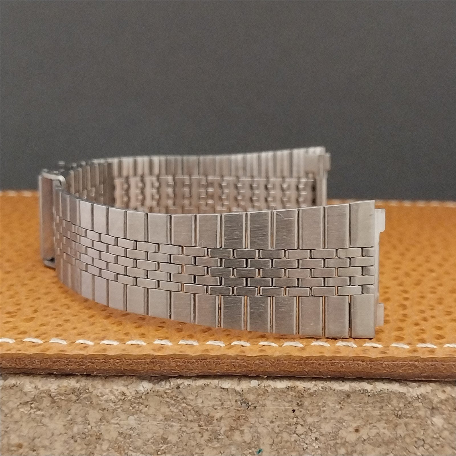 18mm Stainless Steel Classic LED LCD nos Unused 1970s Vintage Watch Band