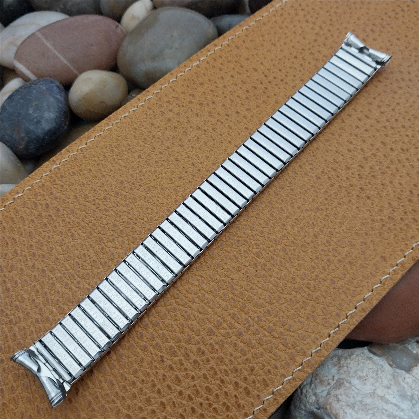 19mm 18mm nos Kreisler USA Made Stainless Steel Long New Old Vintage Watch Band