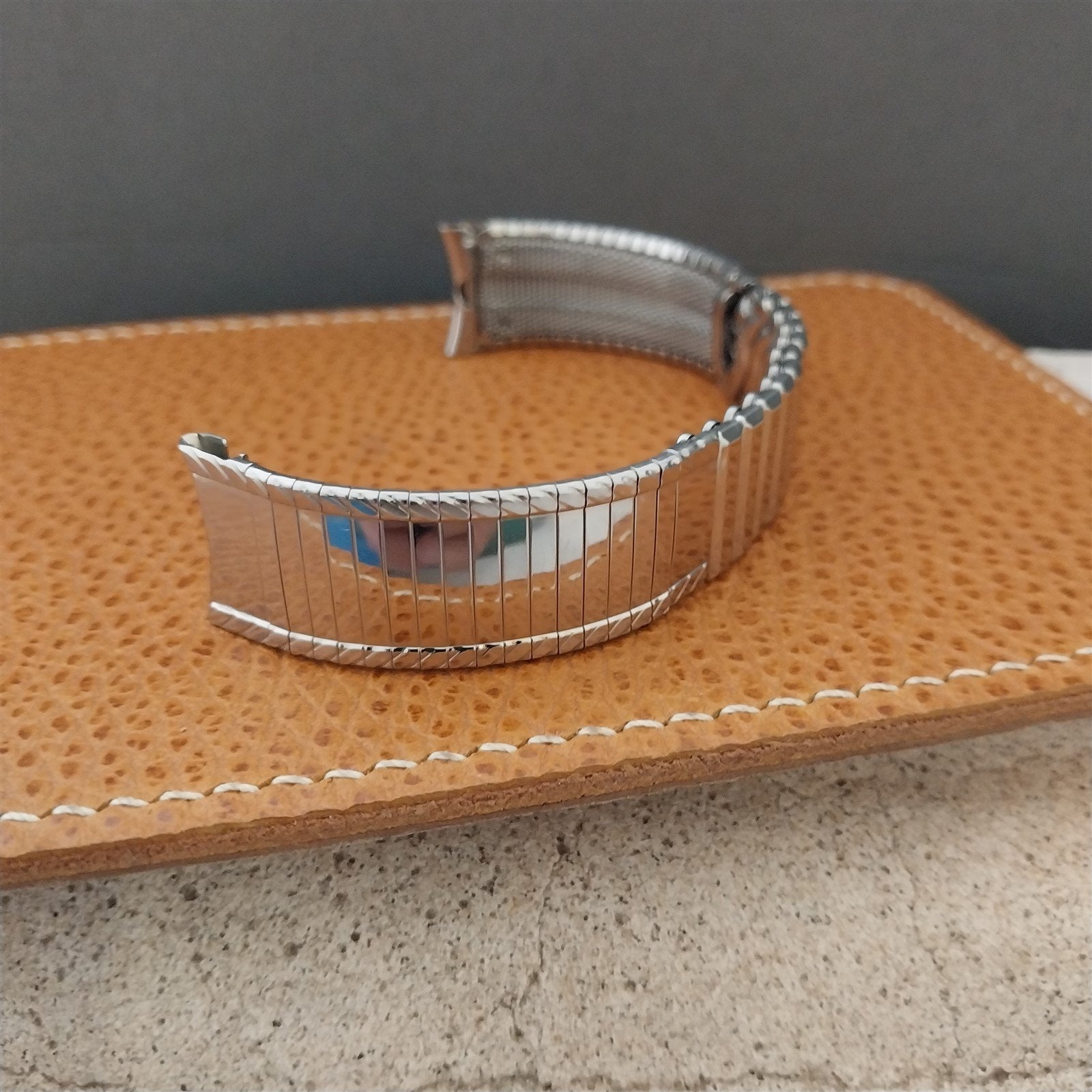 11/16" 17.2mm Stainless Steel New Old Stock Kreisler USA Vintage Watch Band nos