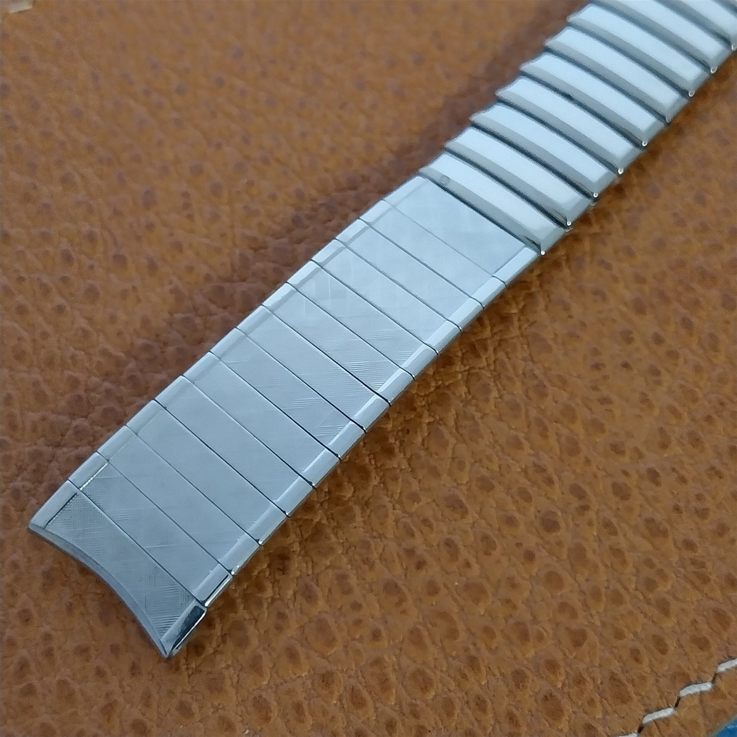 17.2mm 11/16 Stainless Steel Expansion Long nos 1960s Vintage Watch Band