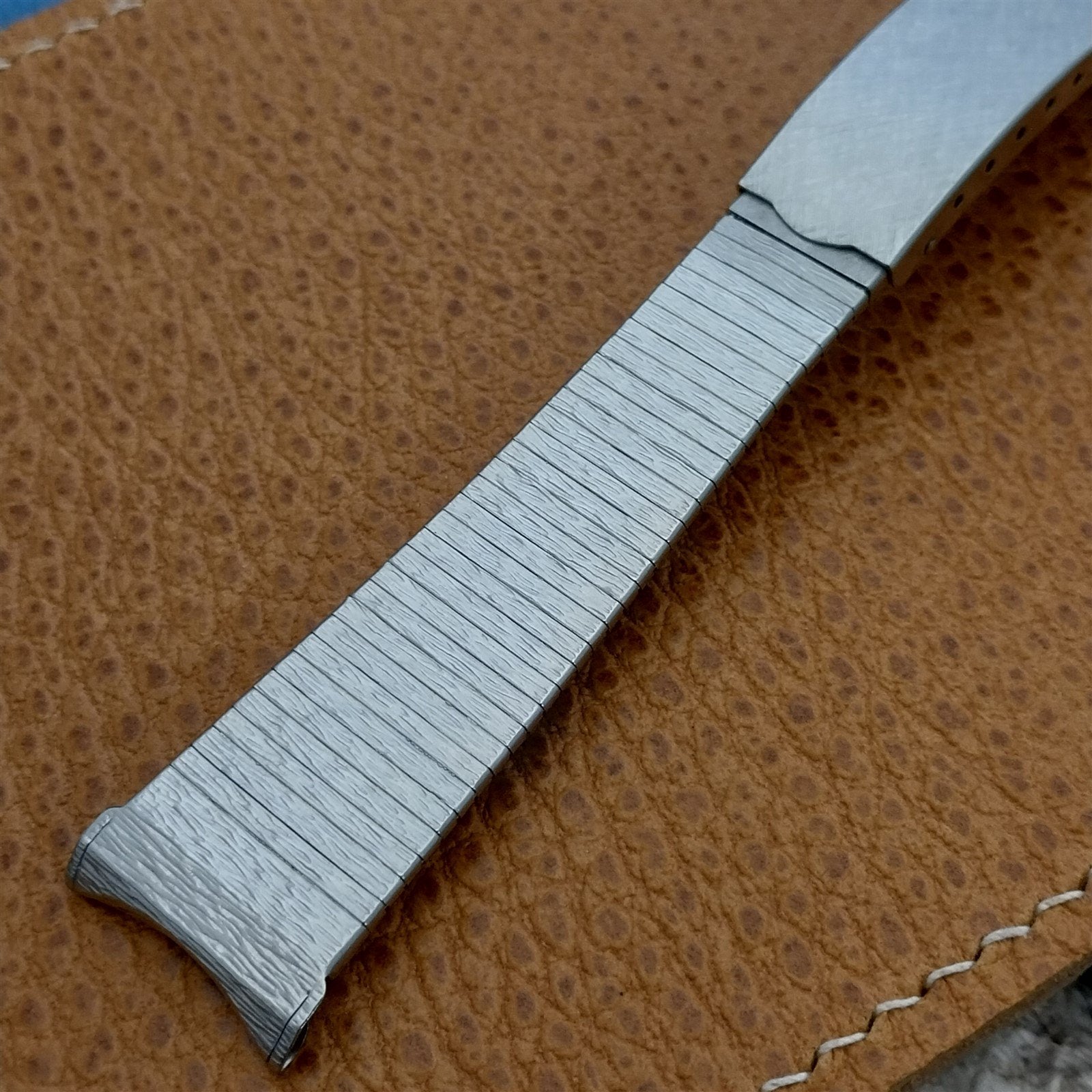 19mm 18mm Kestenmade USA Stainless Steel Unused nos 1960s Vintage Watch Band