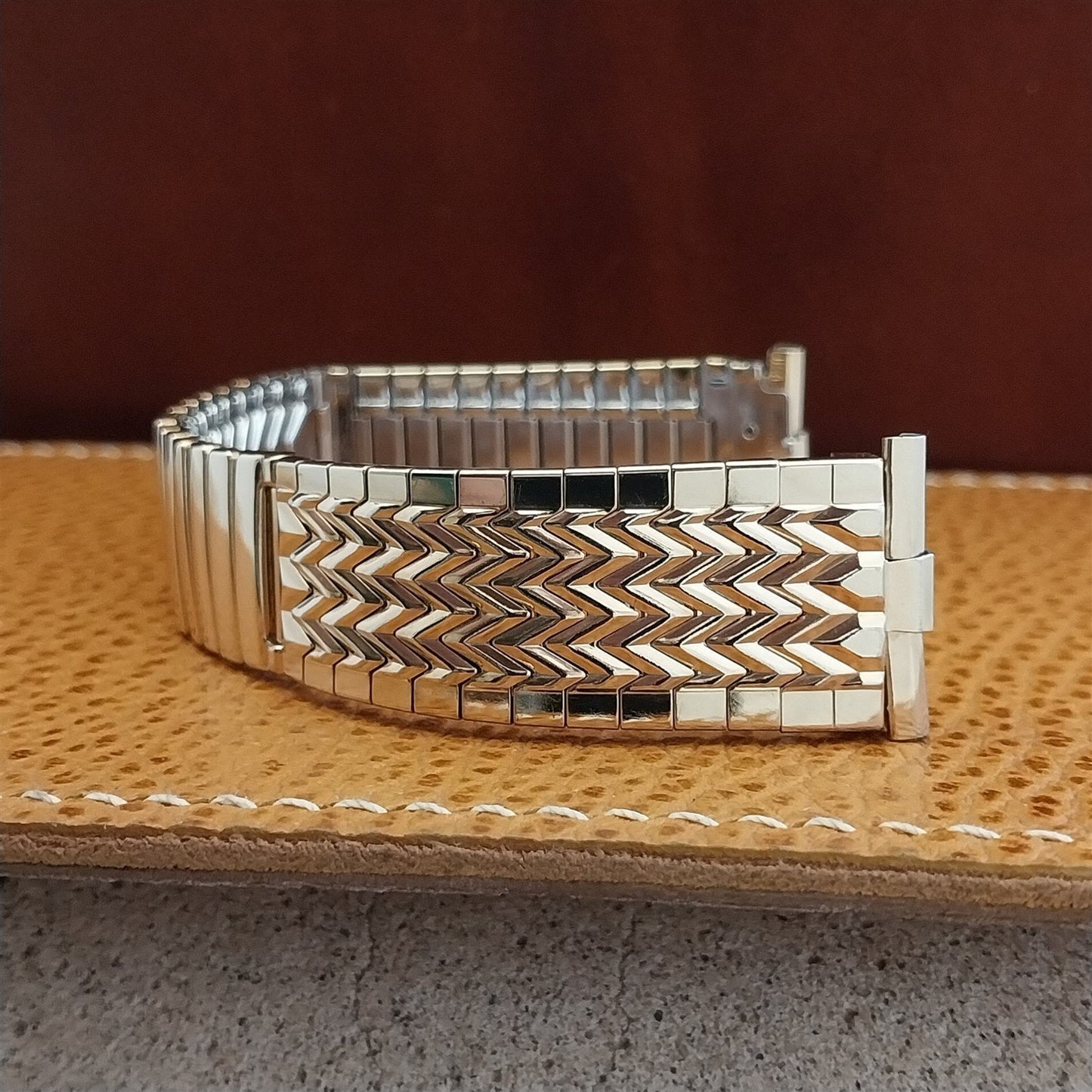 18mm 19mm JB Champion 10k Gold-Filled Herringbone nos 1960s Vintage Watch Band