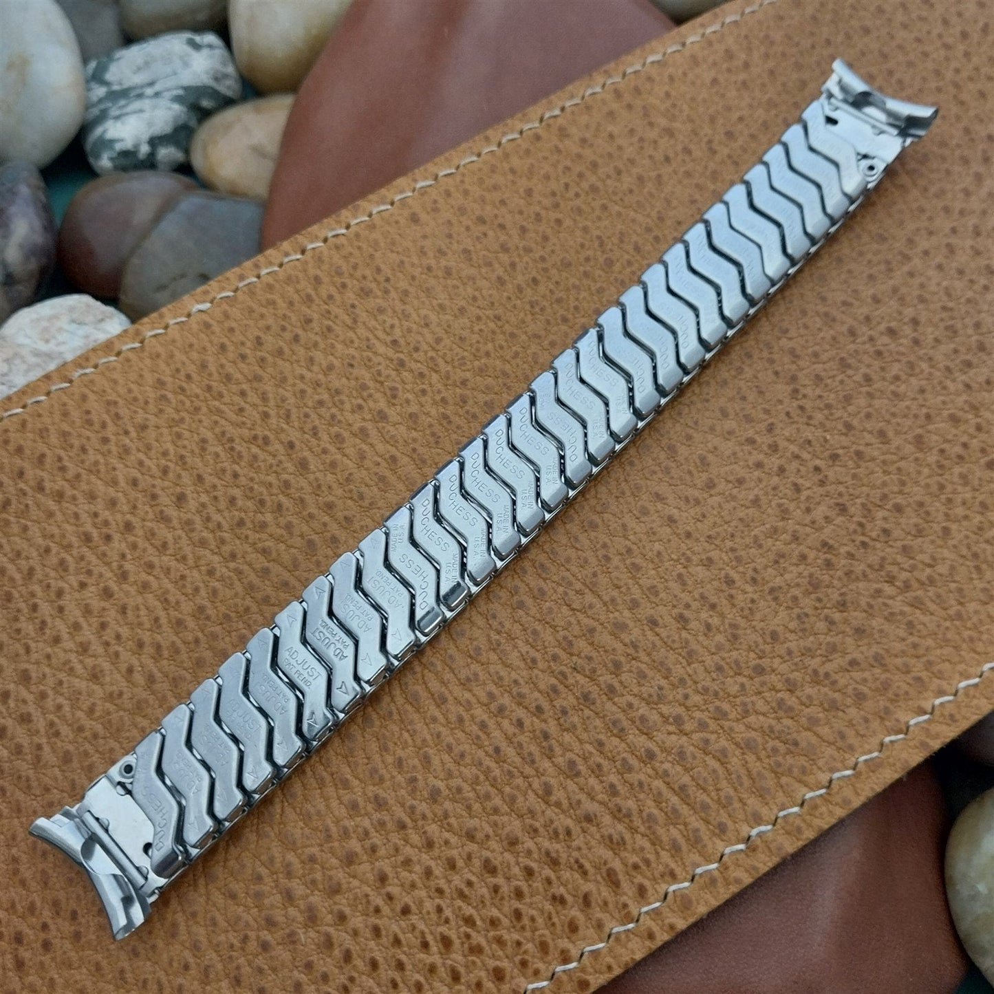 17.2mm Stainless Steel Expansion Duchess USA nos 1950s Vintage Watch Band