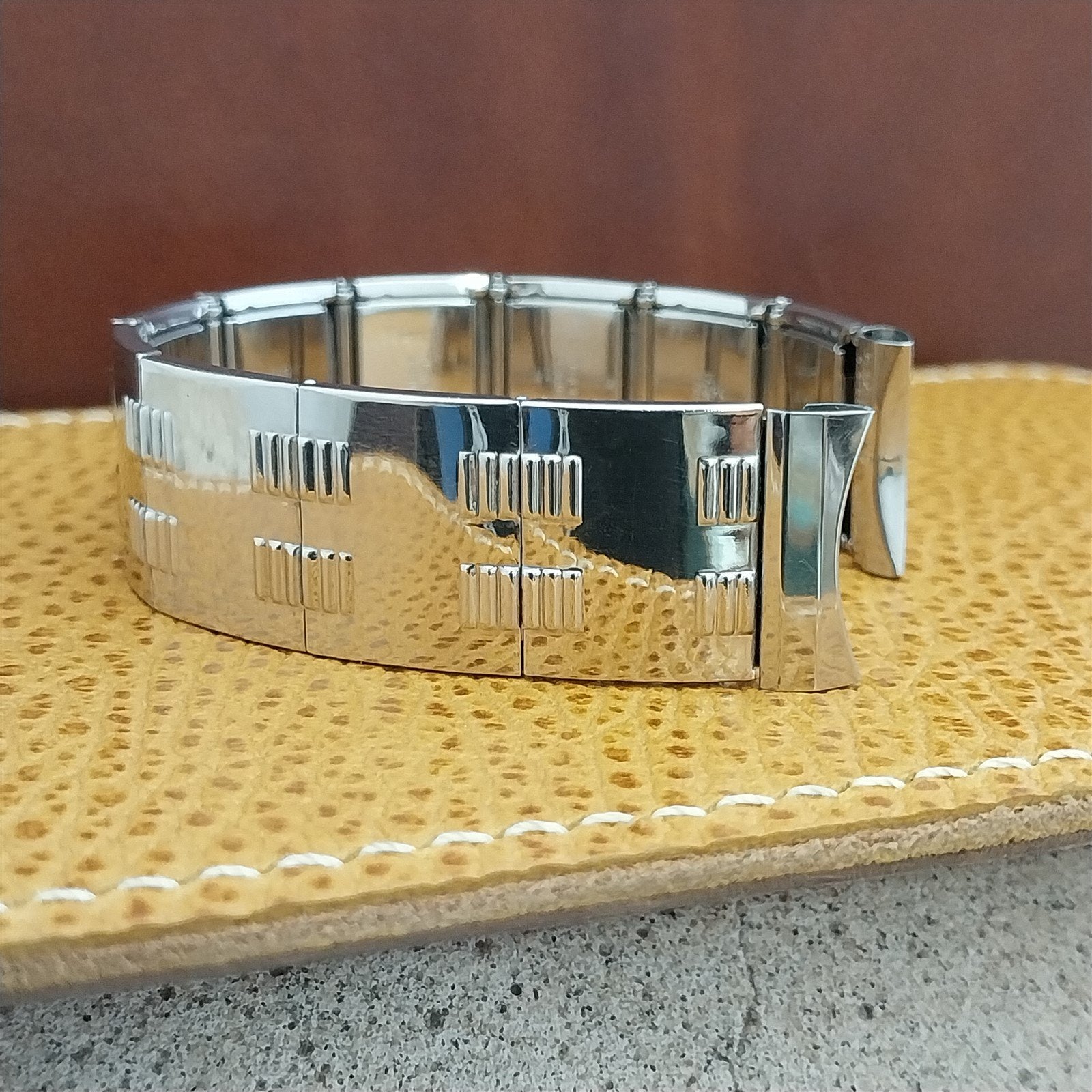 17.2mm 11/16" White Gold-Filled Flex-Let Beau Moderne 1960s Vintage Watch Band