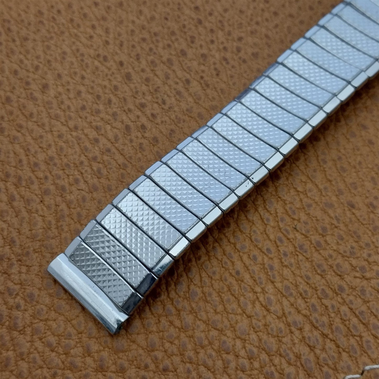 17.2mm 10k White Gold-Filled Kreisler USA Classic nos 1950s Vintage Watch Band