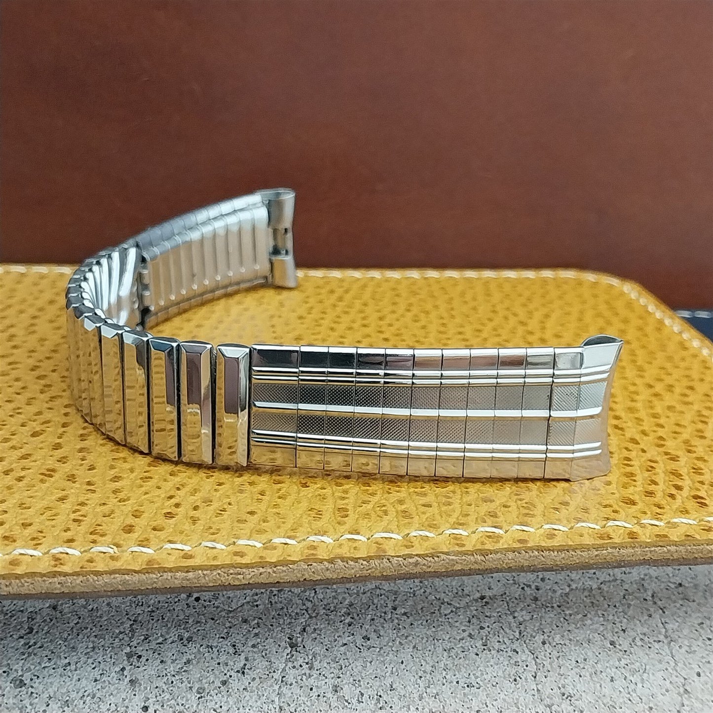 17.2mm Stainless Steel Classic Stretch NOS 1960s Unused Vintage Watch Band