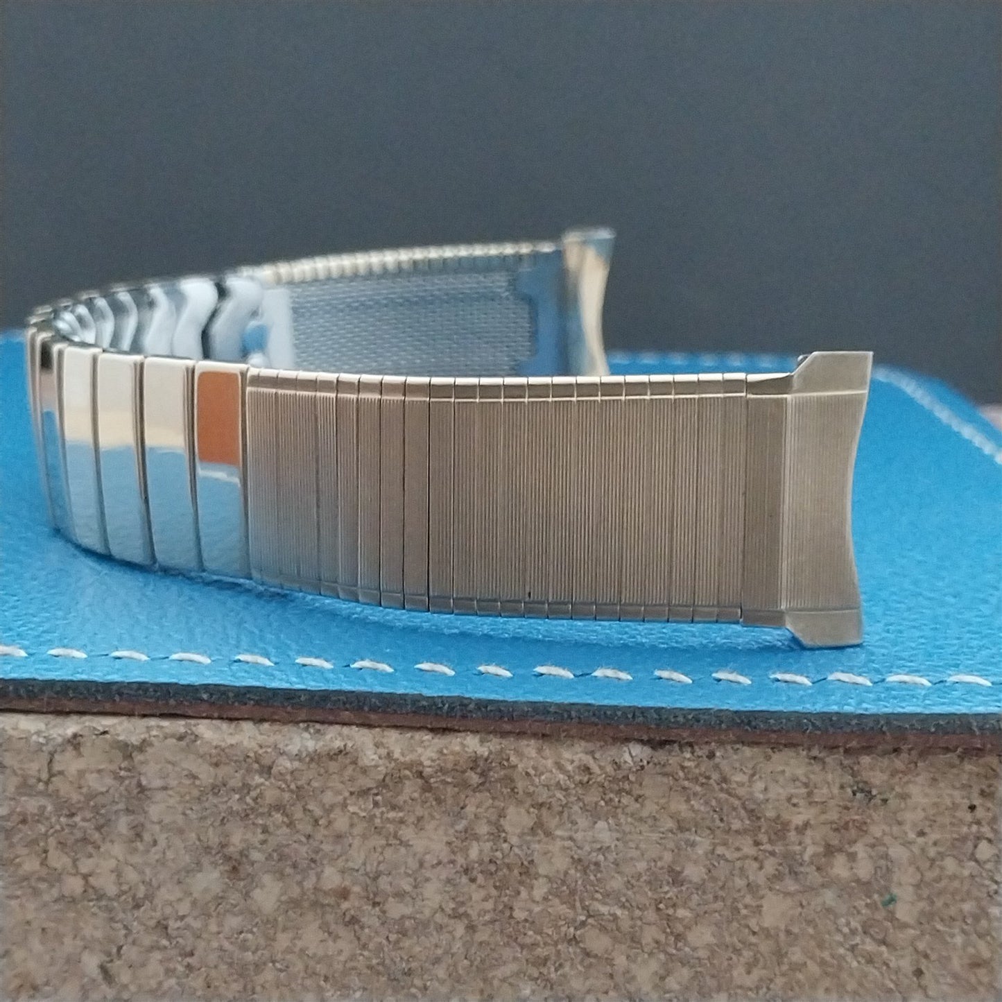 20mm 19mm 18mm 17mm Gold-Fill Duchess 1960s Classic Stretch Vintage Watch Band