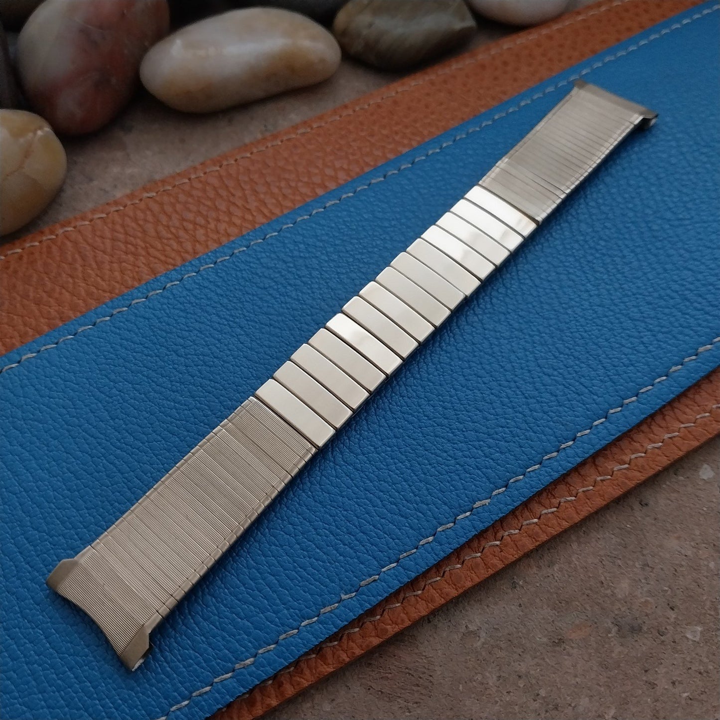 20mm 19mm 18mm 17mm Gold-Fill Duchess 1960s Classic Stretch Vintage Watch Band