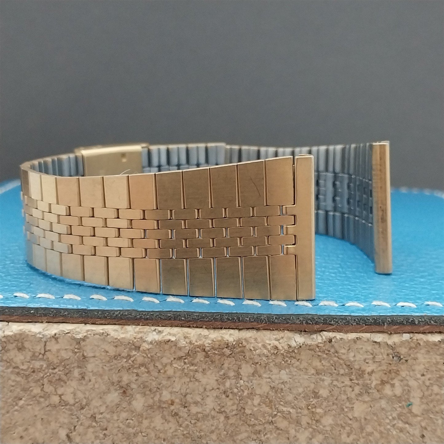 22mm Yellow Gold-Tone Unused NOS Vintage Watch Band