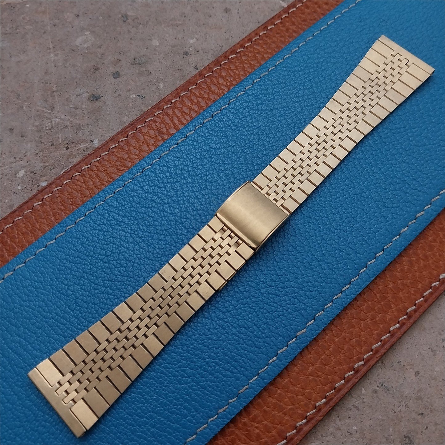 22mm Yellow Gold-Tone Unused NOS Vintage Watch Band