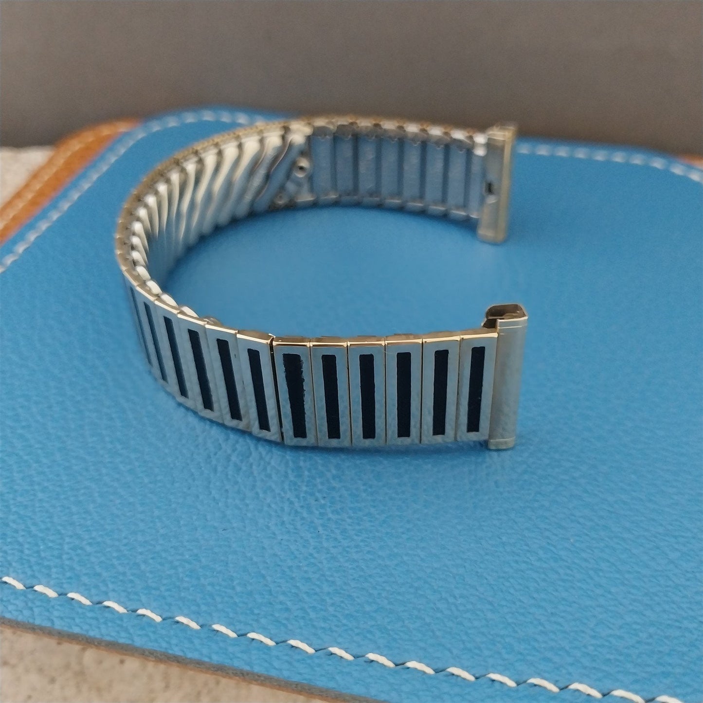 Vintage 1960s 10k Gold Filled & Black Enamel UniFlex Classic Stretch Watch Band