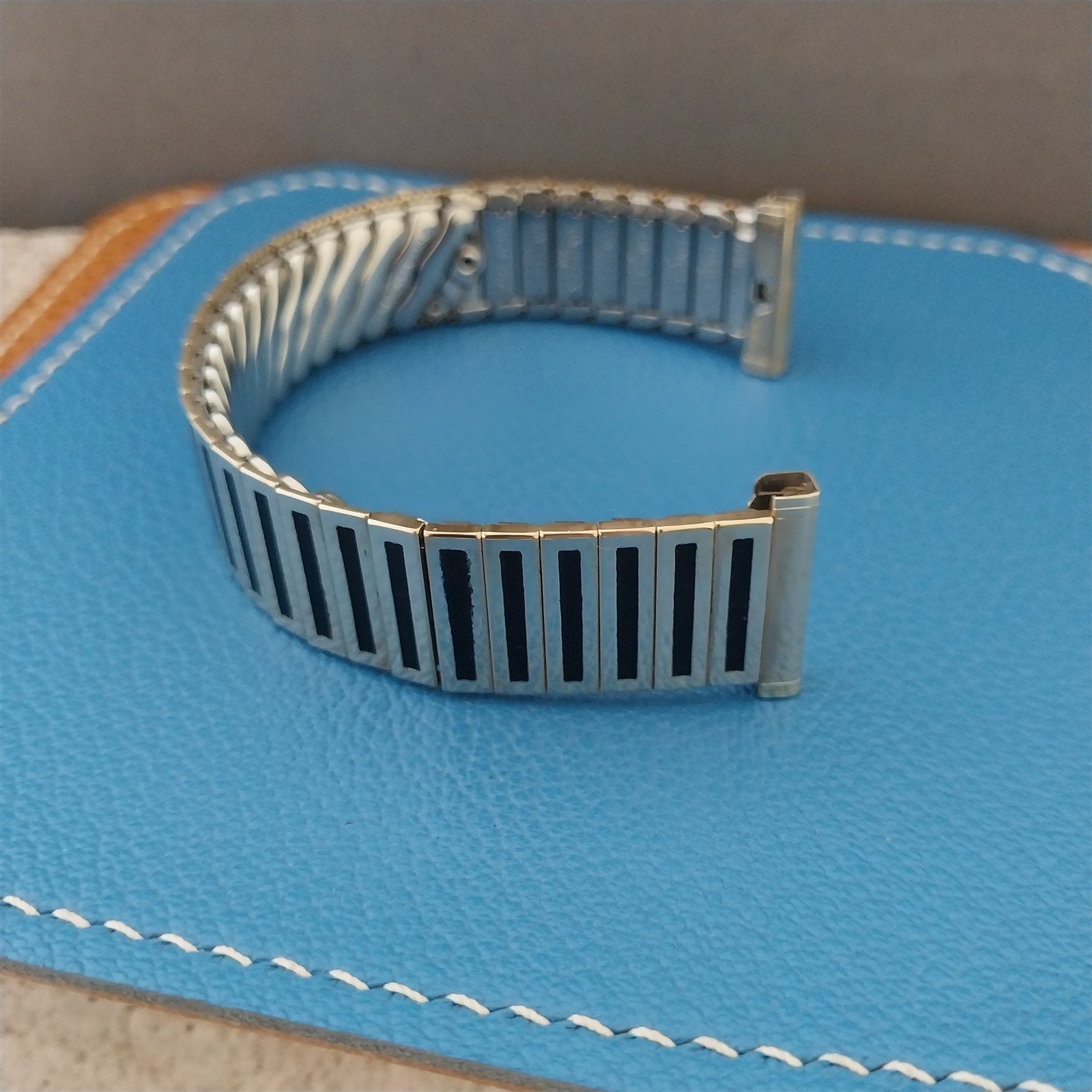 Vintage 1960s 10k Gold Filled & Black Enamel UniFlex Classic Stretch Watch Band