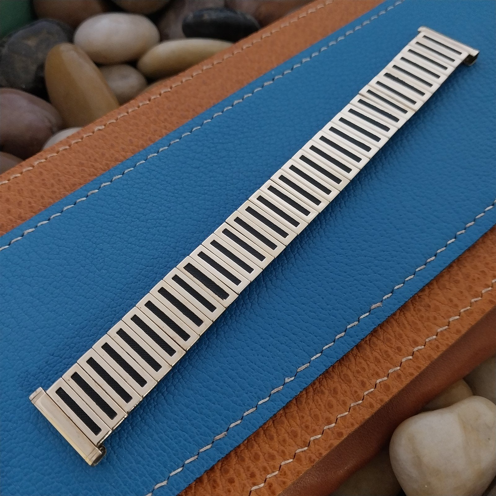 Vintage 1960s 10k Gold Filled & Black Enamel UniFlex Classic Stretch Watch Band